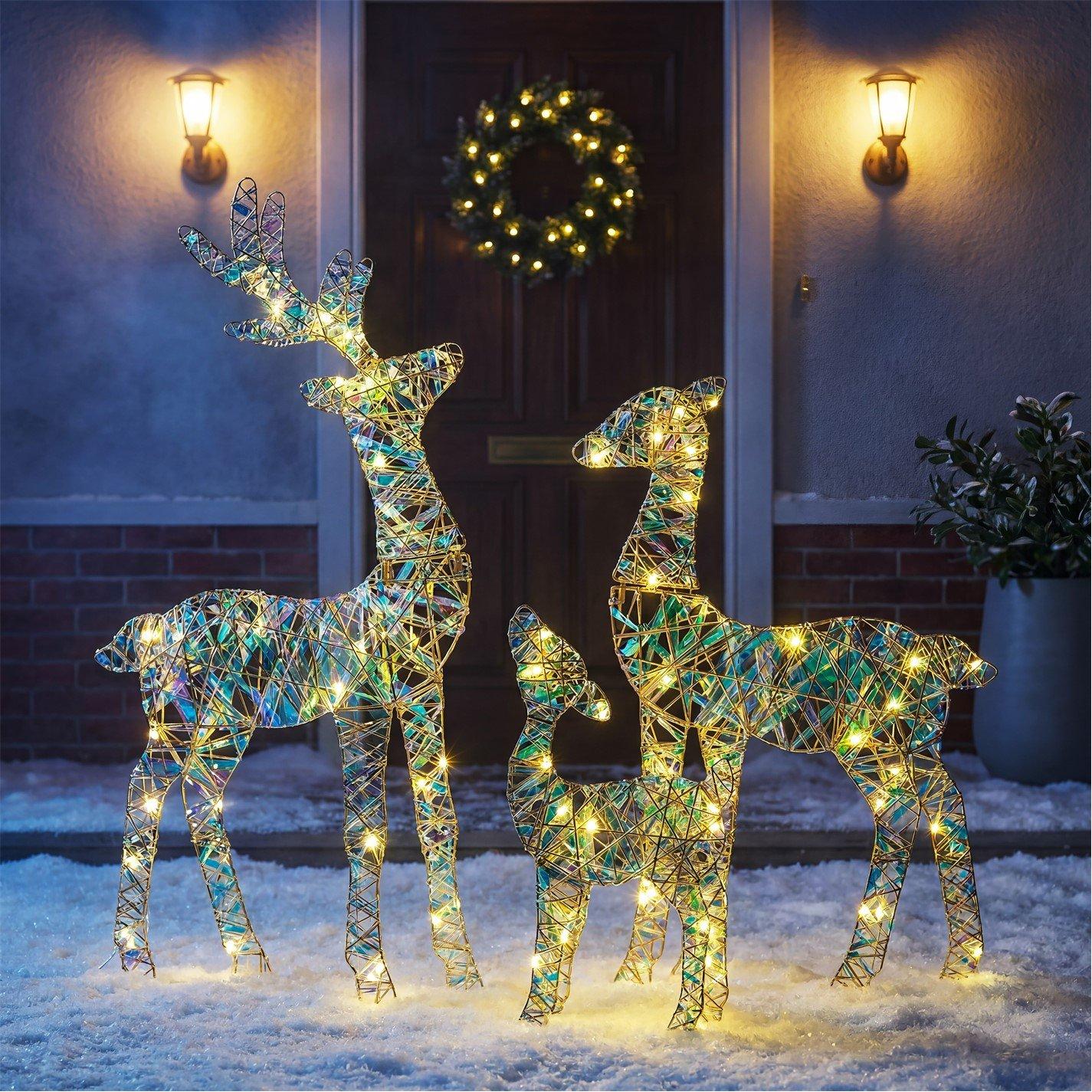 Gold Holo - The Spirit Of Christmas - Holographic Reindeer Family - 2