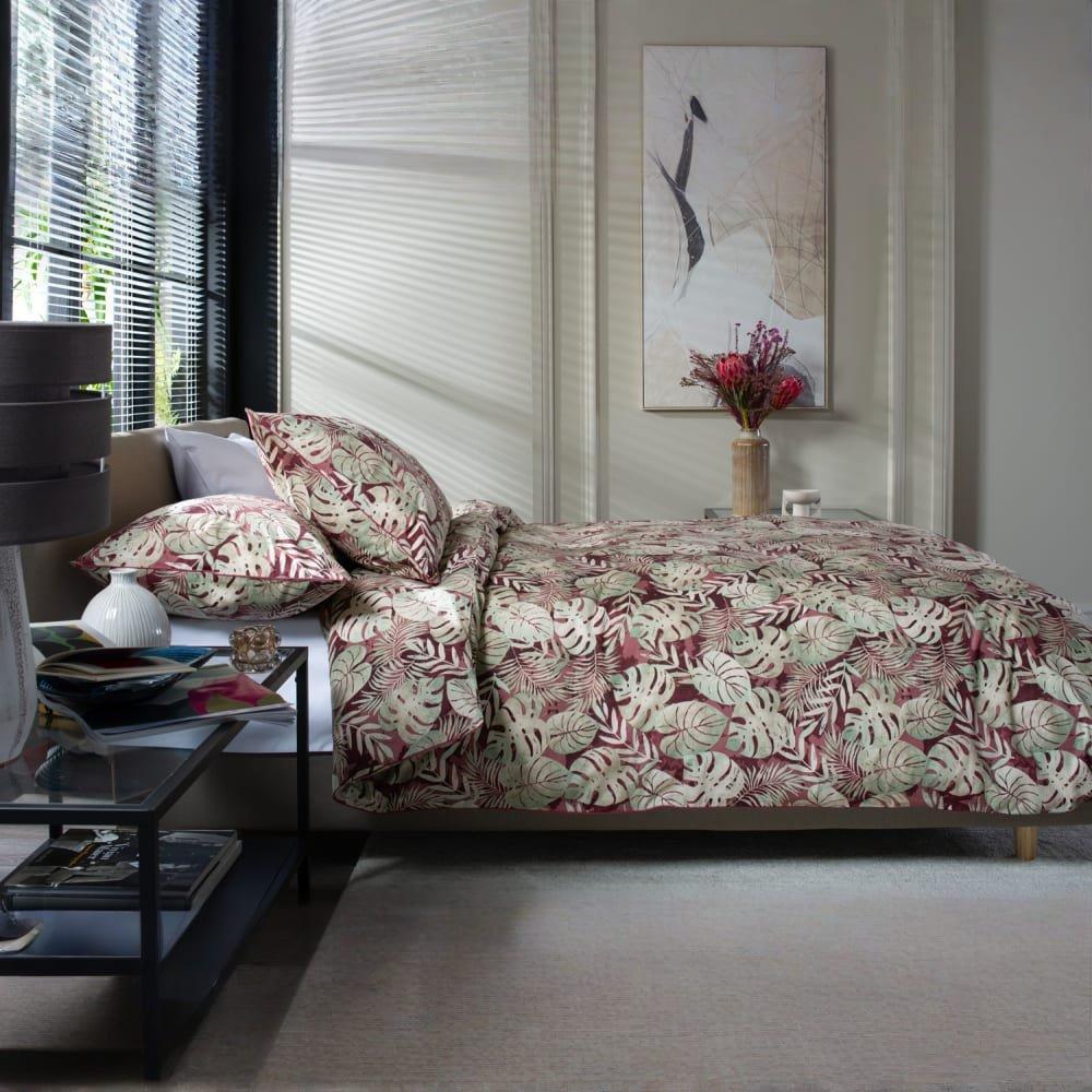 Red - The Lyndon Company - Tropical Garden  99 - 2