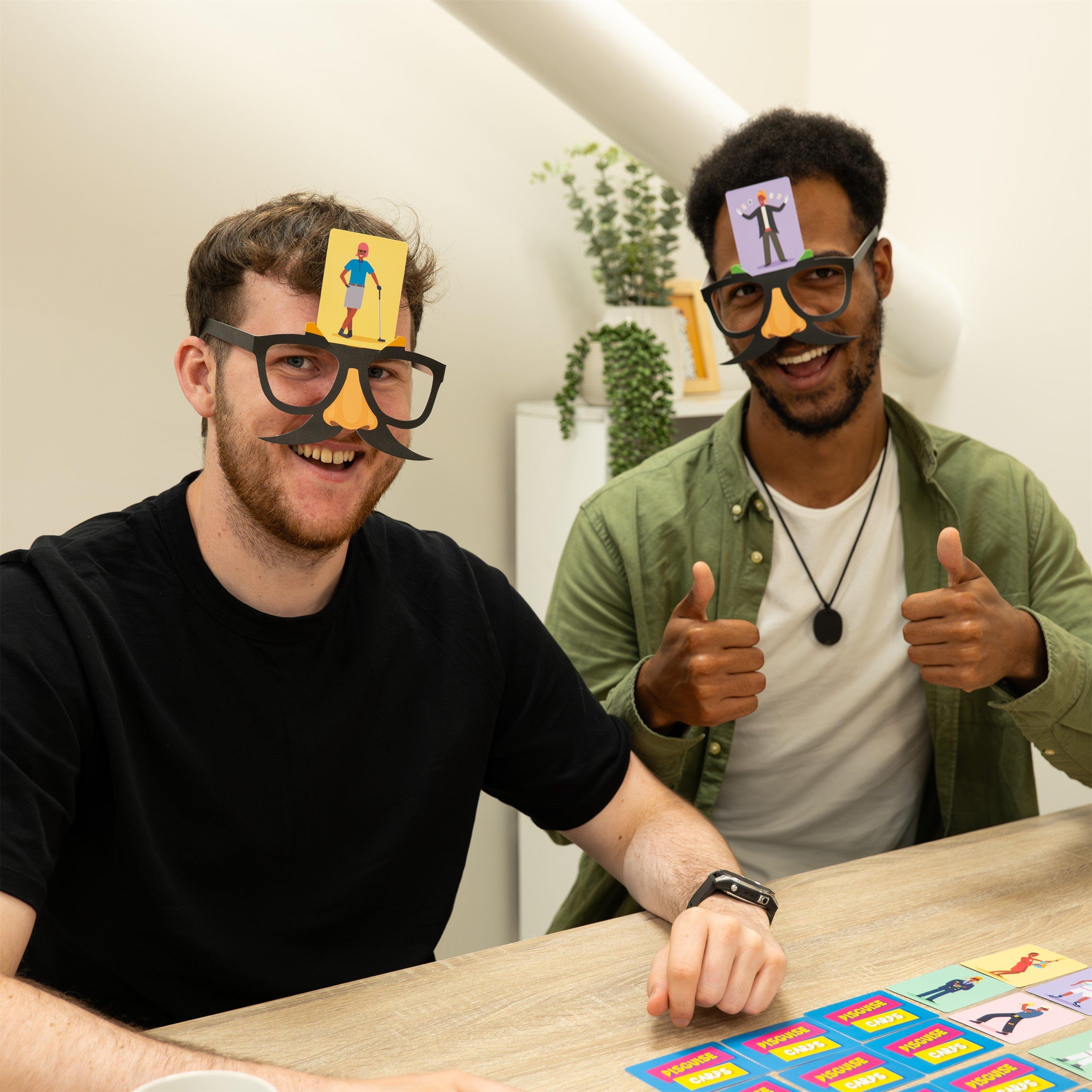 Meerkleurig - Fizz Creations - What Wear Family Guessing Party Novelty Gift - 3