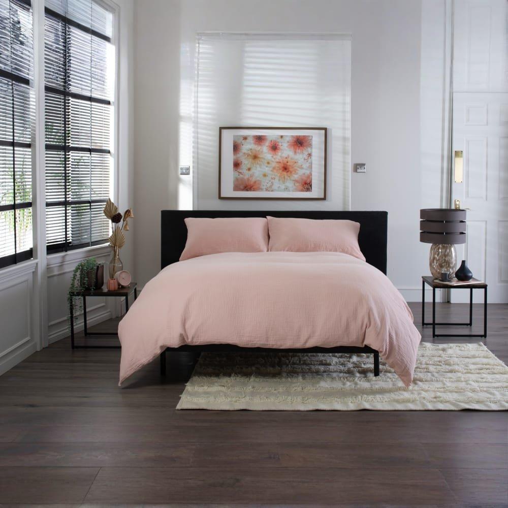 The Lyndon Company  St. Quentin Duvet Cover - Rose - Super King