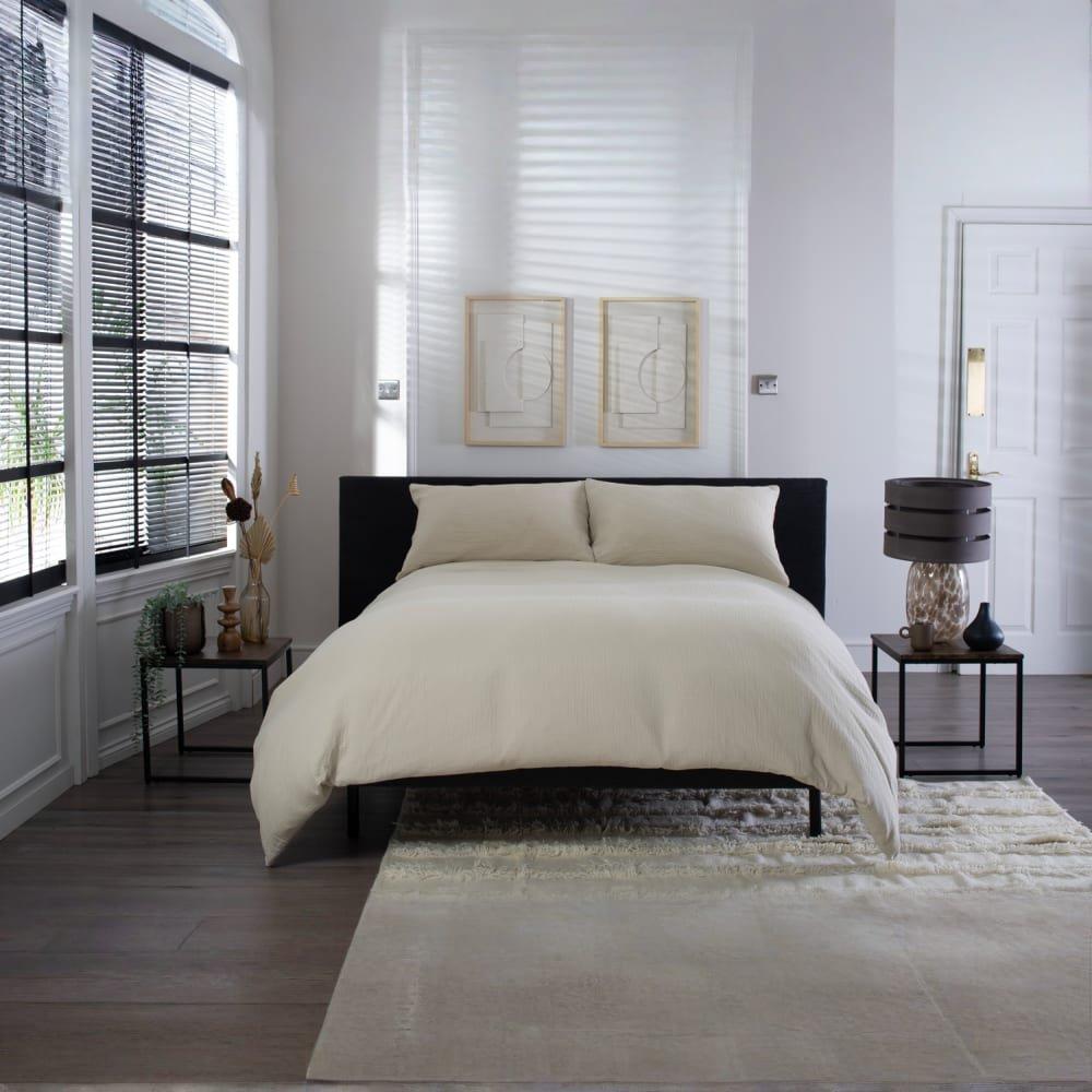 The Lyndon Company  St. Quentin Duvet Cover - Natural - King