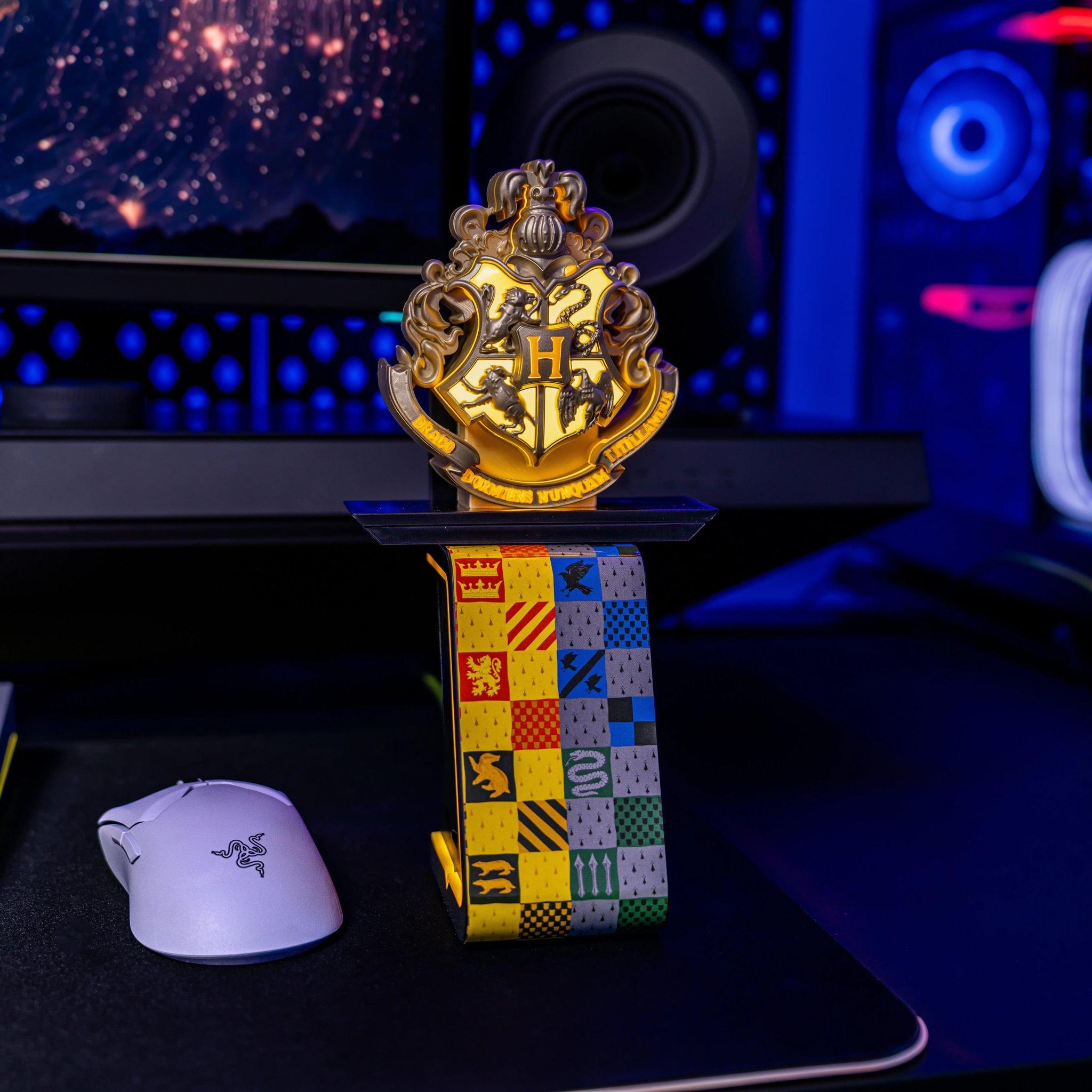 Multi - Cable Guys - Harry Potter: Hogwarts Phone & Device Light Up Charging Stand - 6