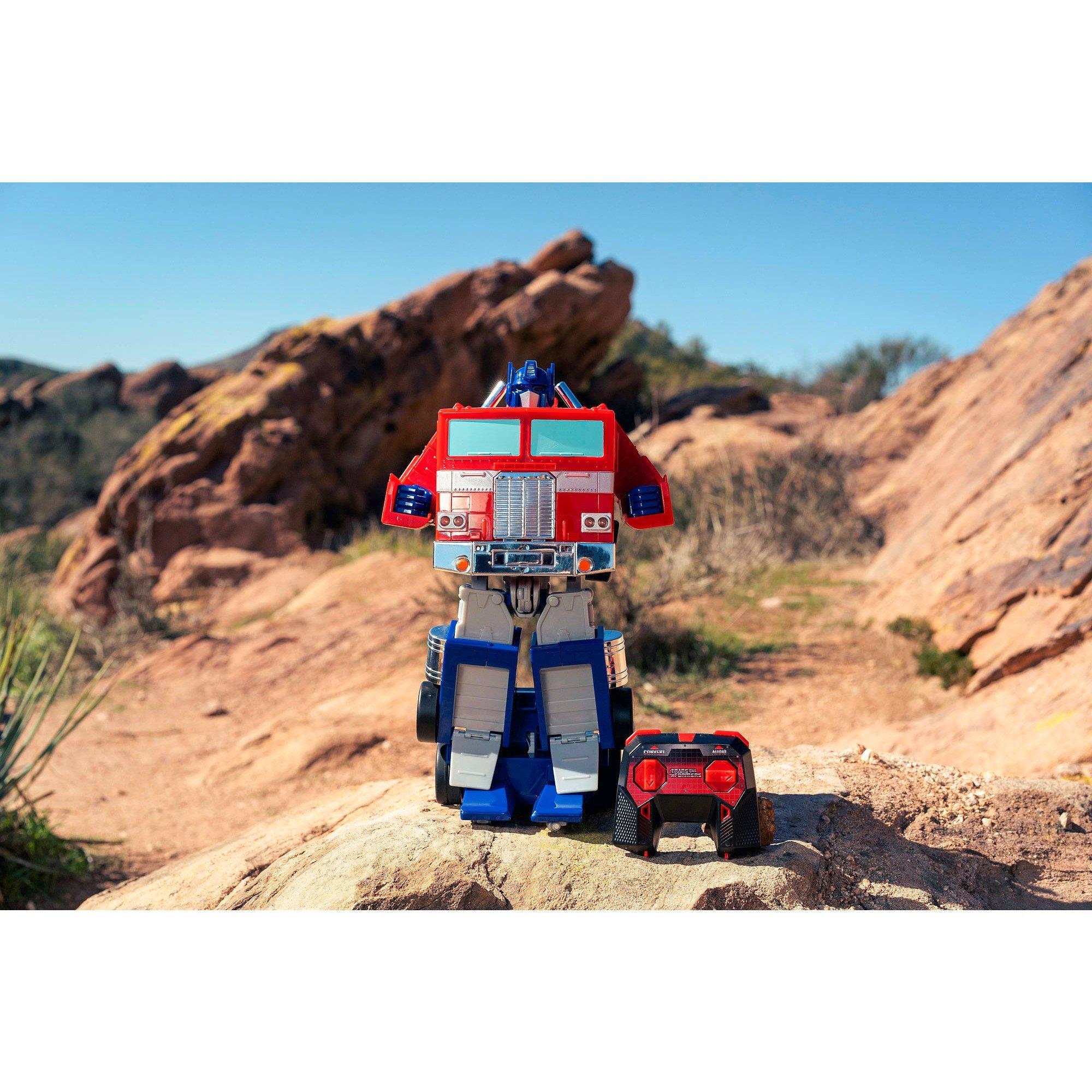 Multi Format An - Transformers - RC Transforming Optimus Prime - 3