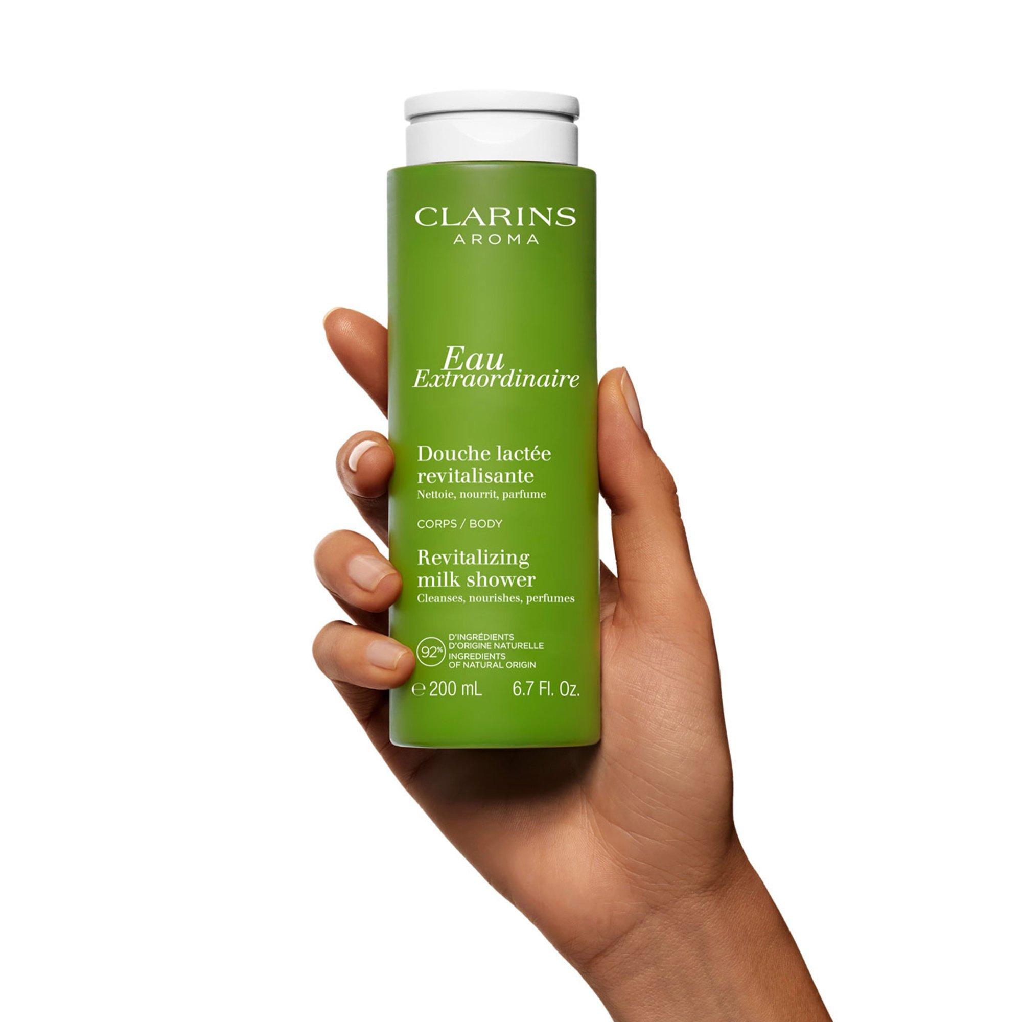 Clear - Clarins - Eau Extraordinaire Revitalizing Shower Milk - 4