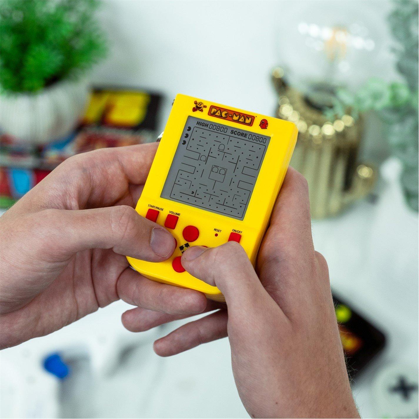 Pac-Man Pac Man Game Keyring | Sports Direct