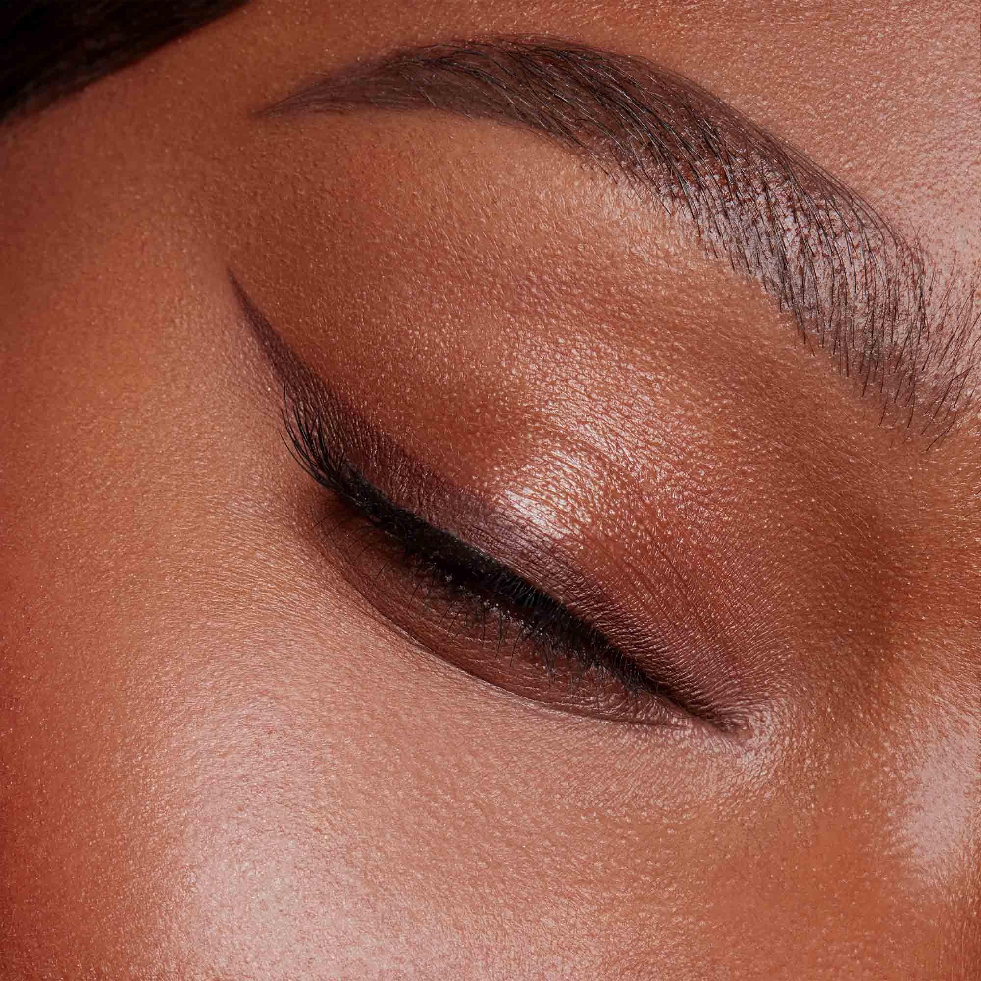 004 MATTE BROWN - Kylie Cosmetics - Kyliner Gel Eyeliner Pencil - 4