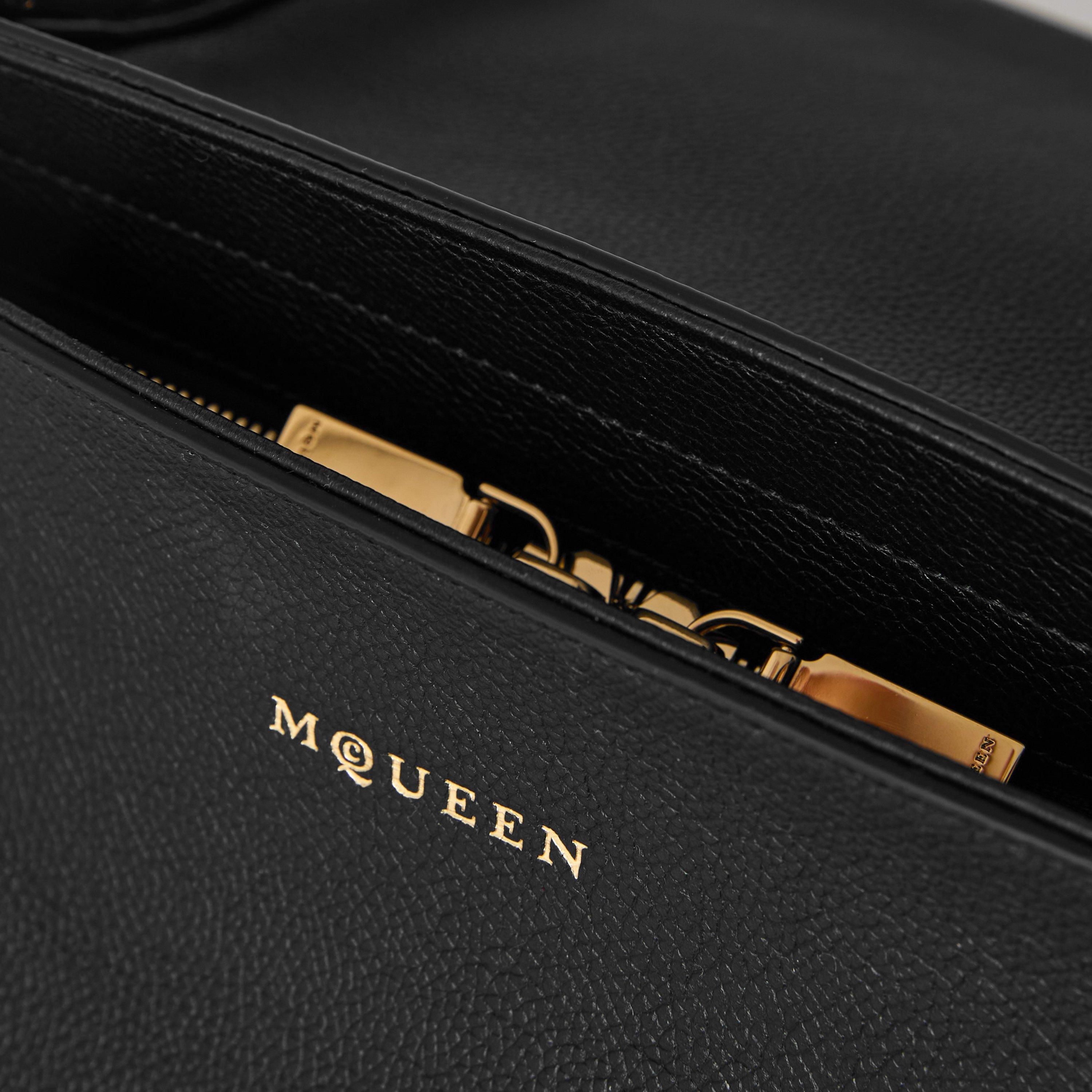 Black/Gold - Alexander McQueen - Adults Alex Farringdon Top Handle Bag - 5