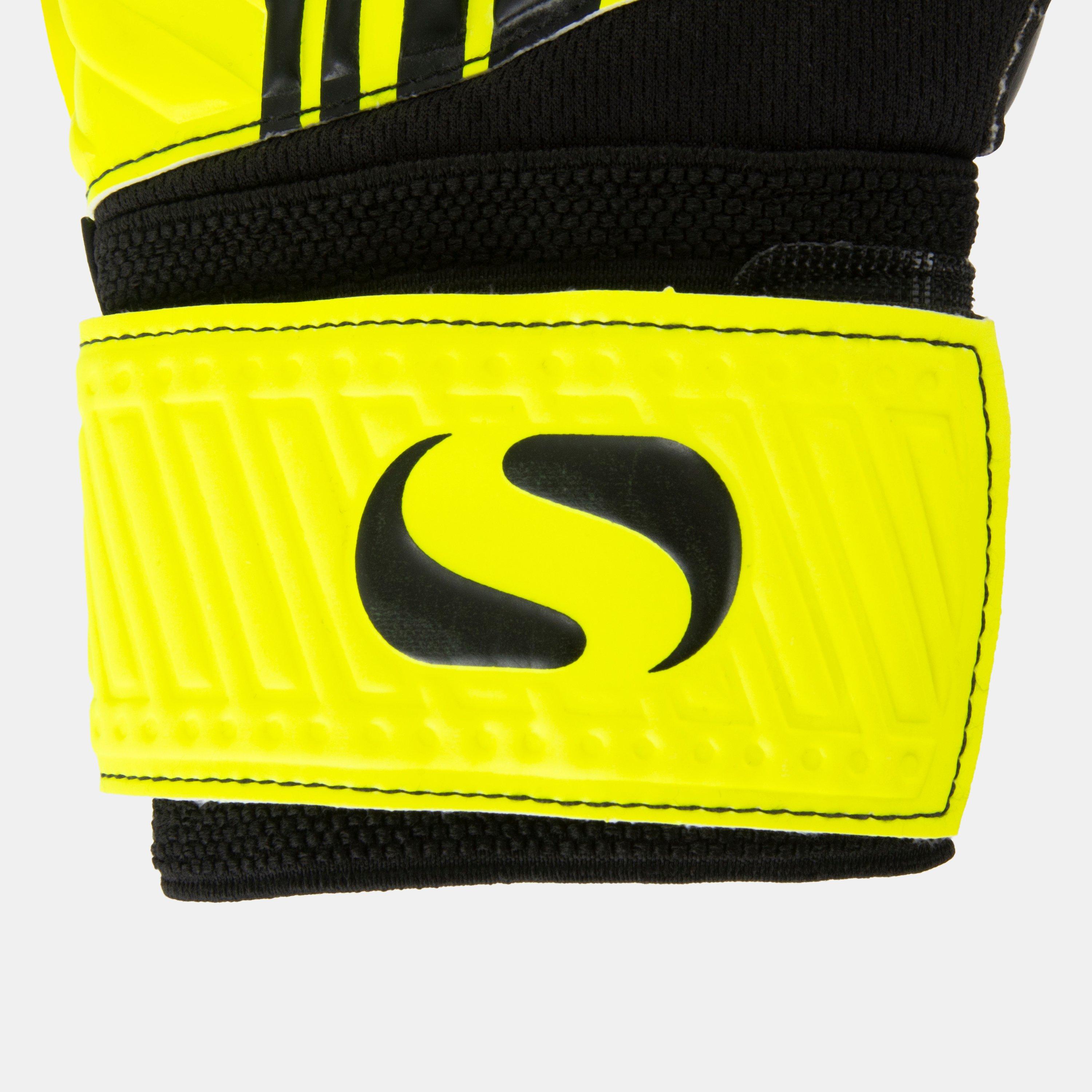 Black/Yellow - Sondico - AeroSpine Goalkeeper Gloves Juniors - 10