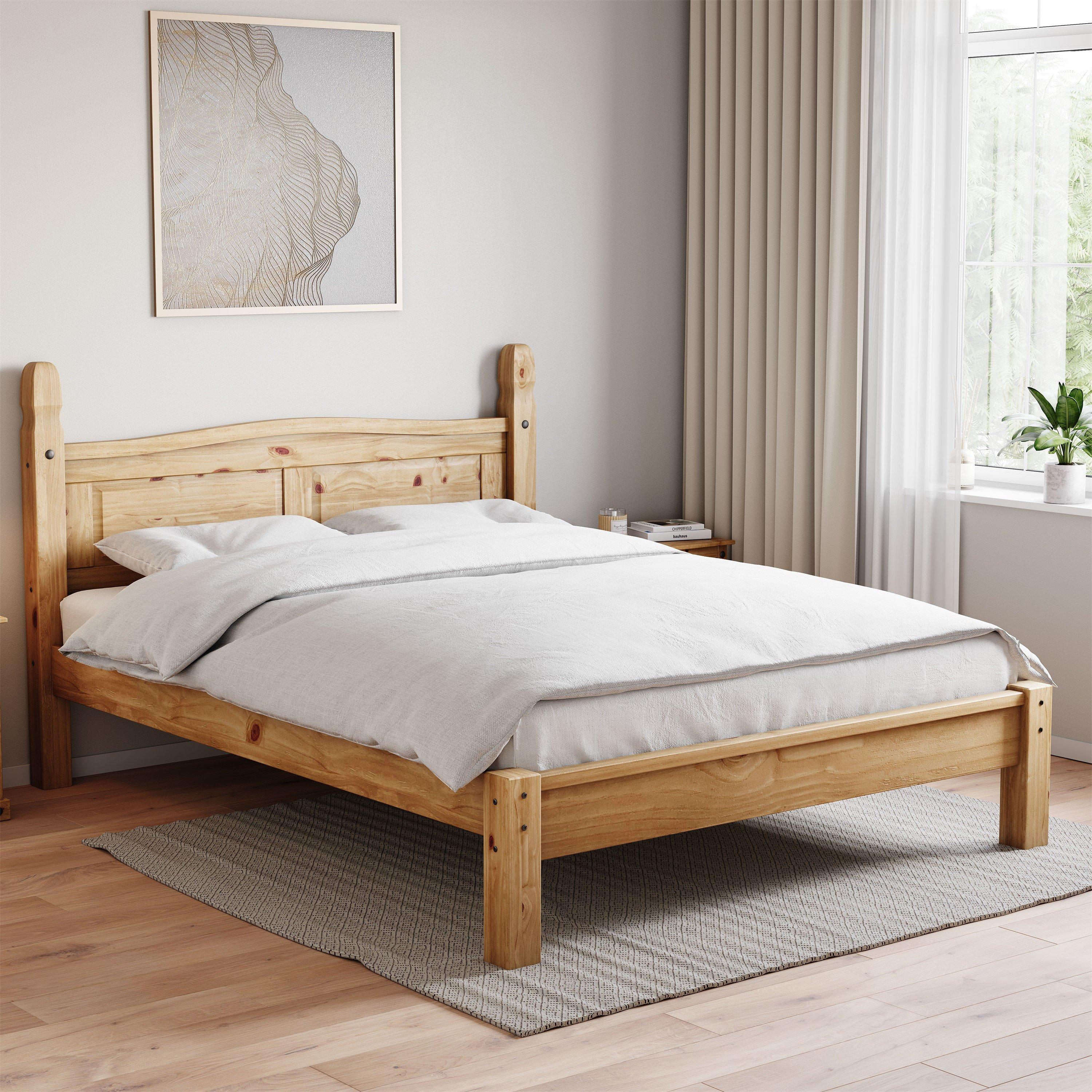 Pine - Lassic - Vida Designs Corona King Size Bed - 1