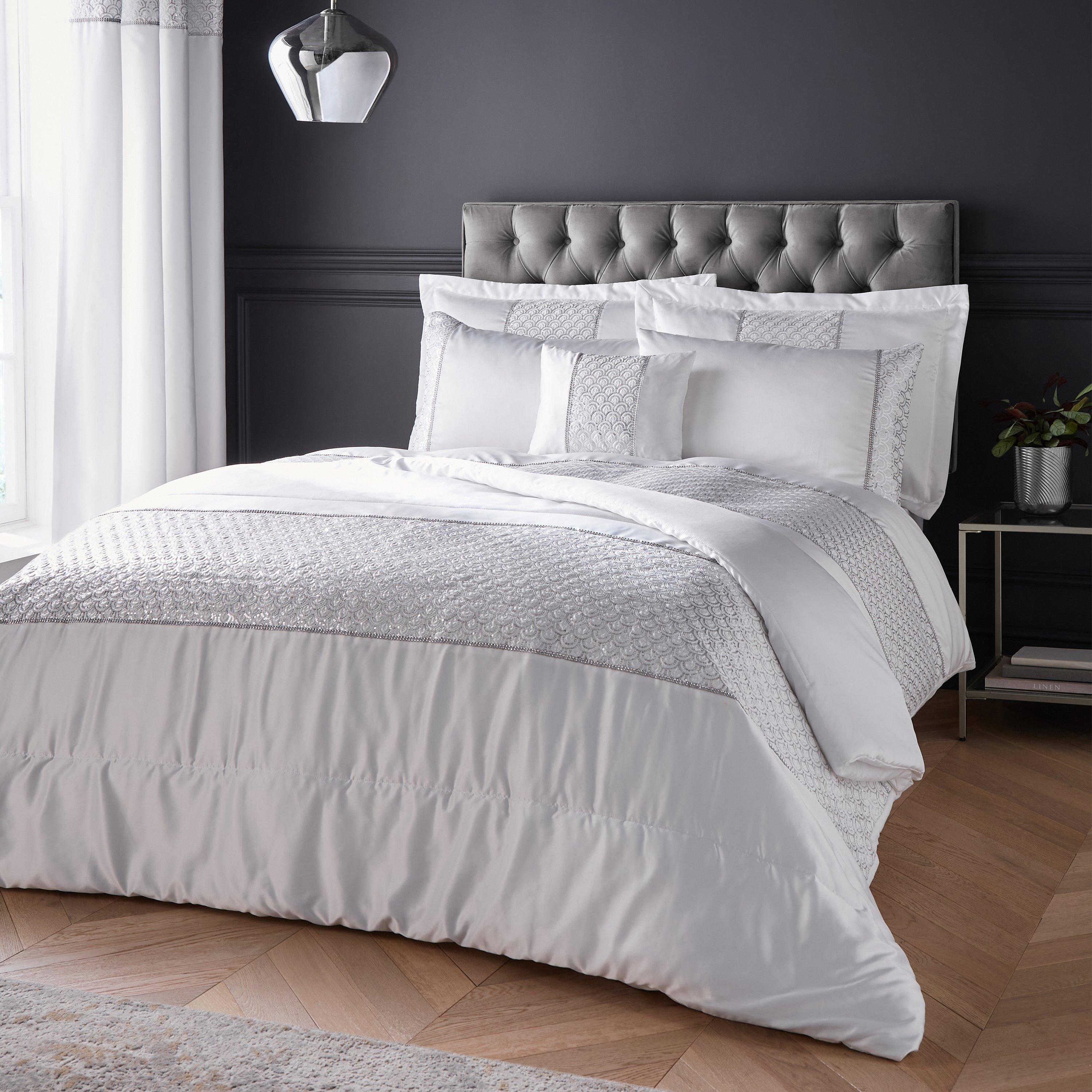 White - Catherine Lansfield - Deco Sequin Quilted Bedspread - 1