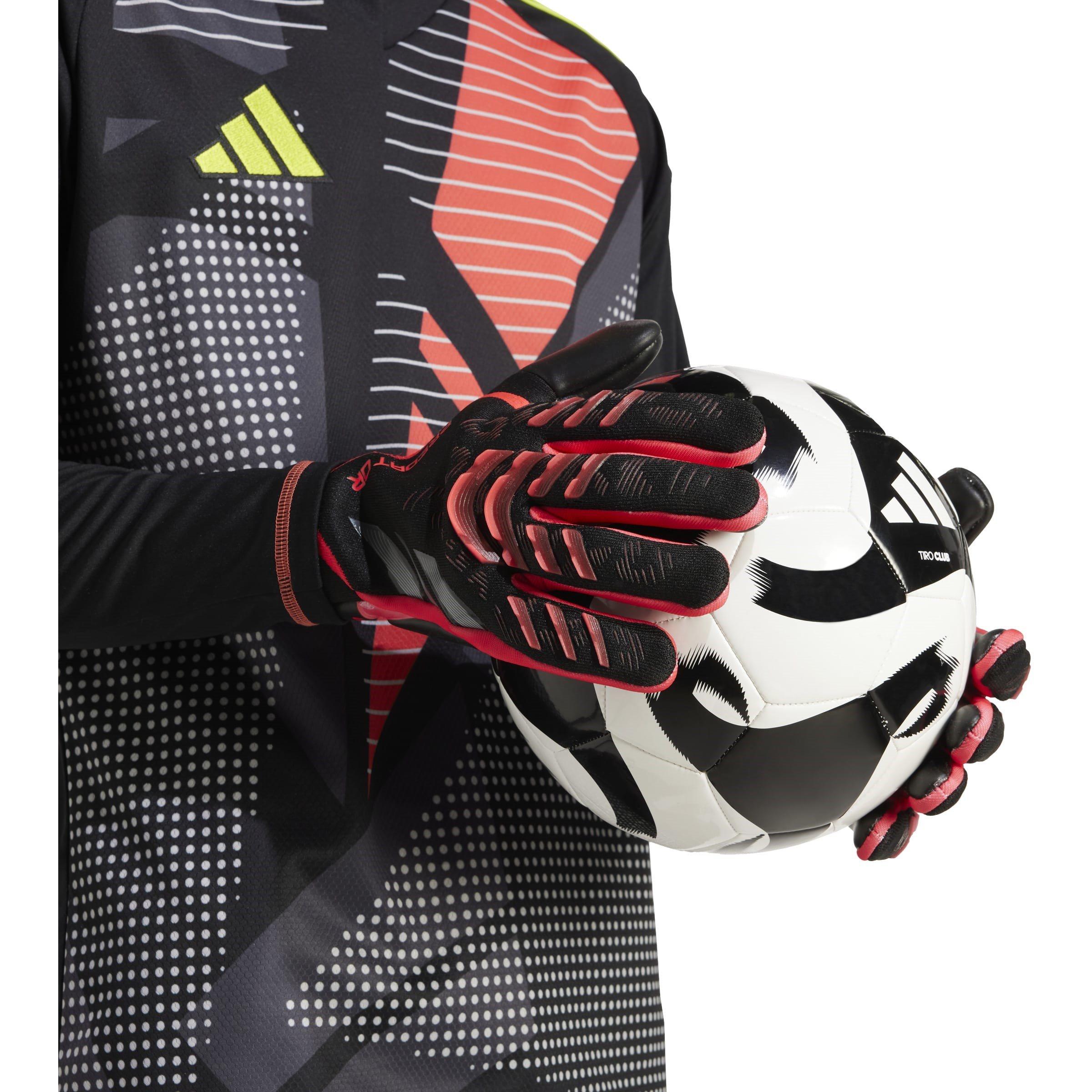 Noir/Rouge - adidas - Predator Pro Goalkeeper Gloves Adults - 5