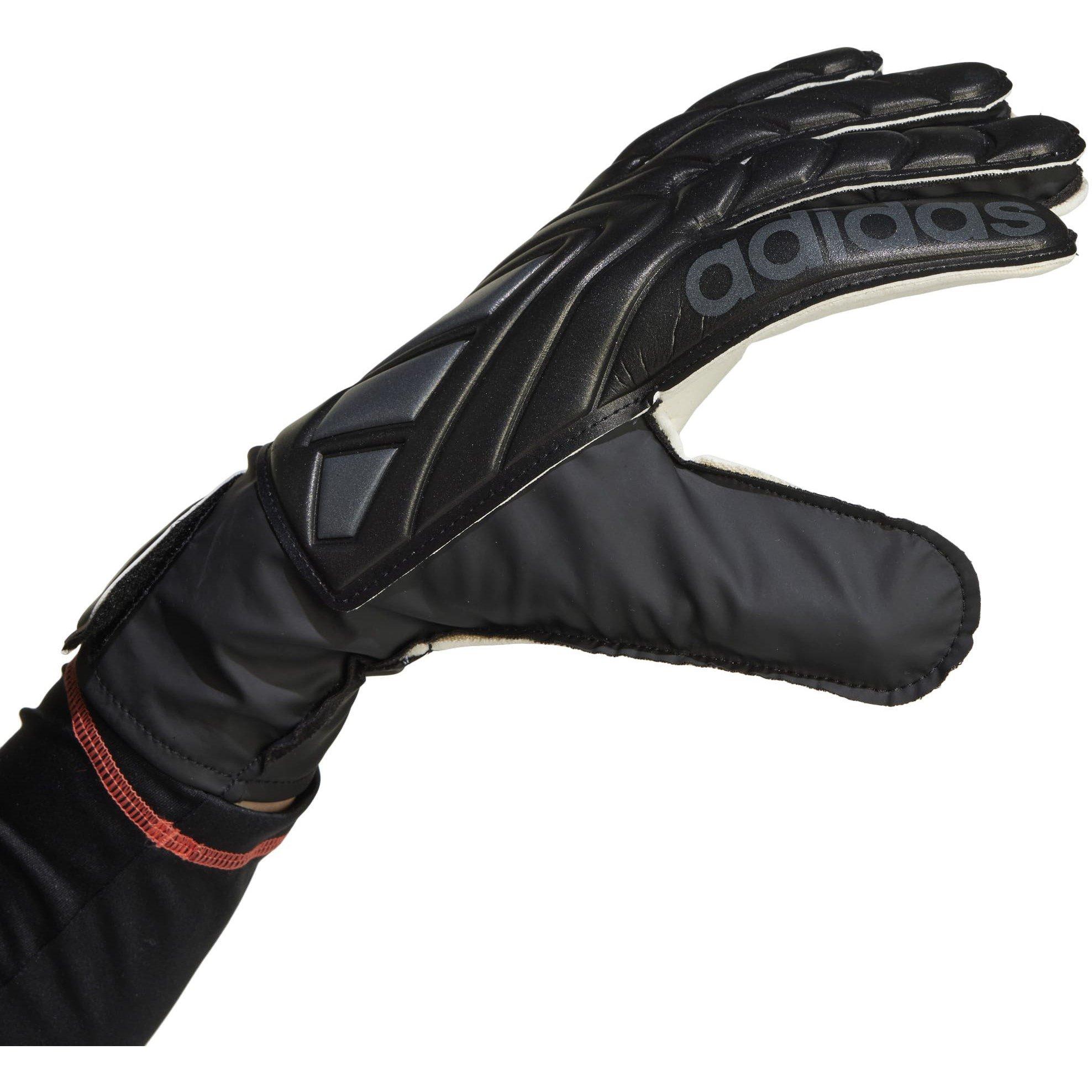 Zwart - adidas - Copa Club Goalkeeper Gloves Adults - 6