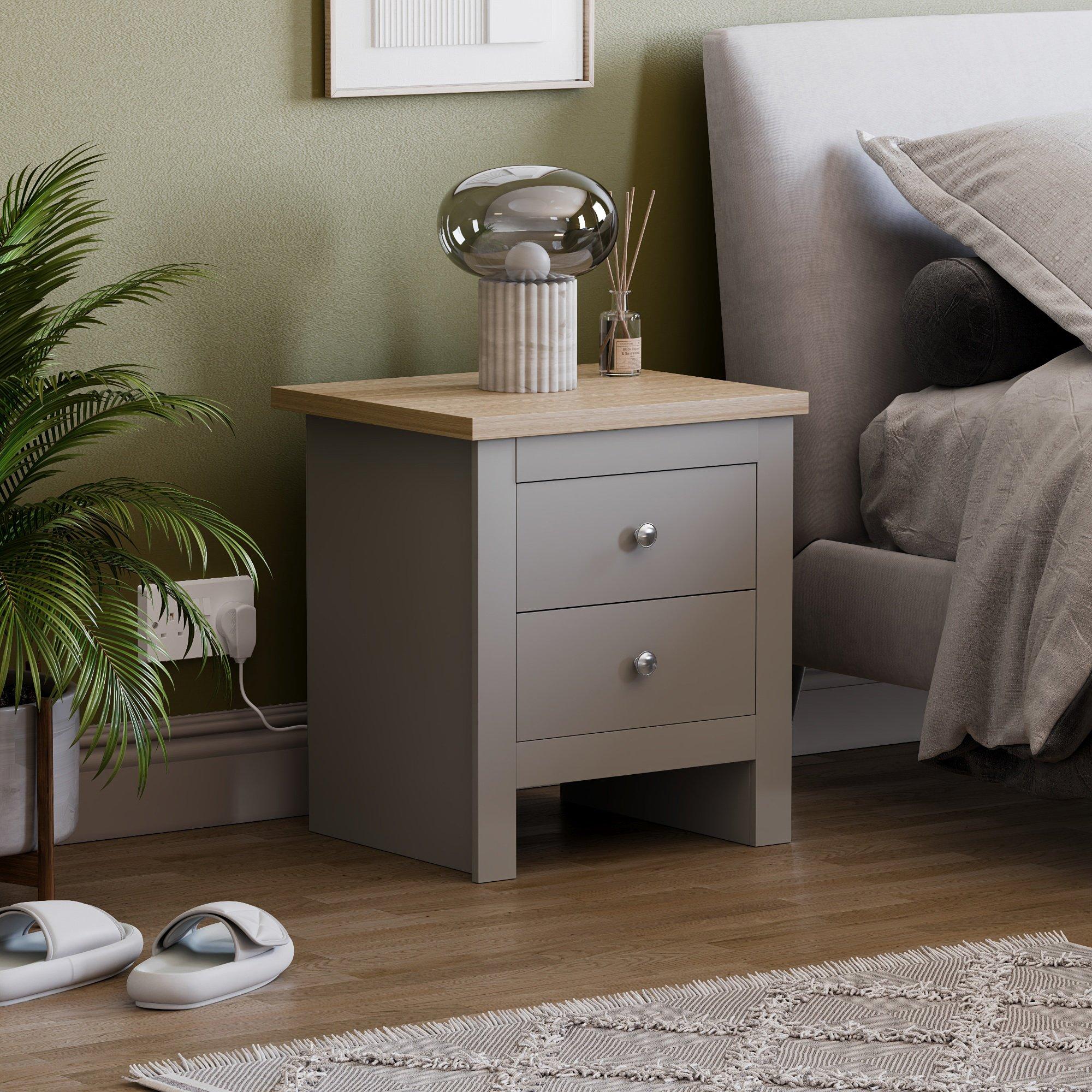 Lassic  Vida Designs Arlington 2 Drawer Bedside Chest - Grey - 2 Drawer