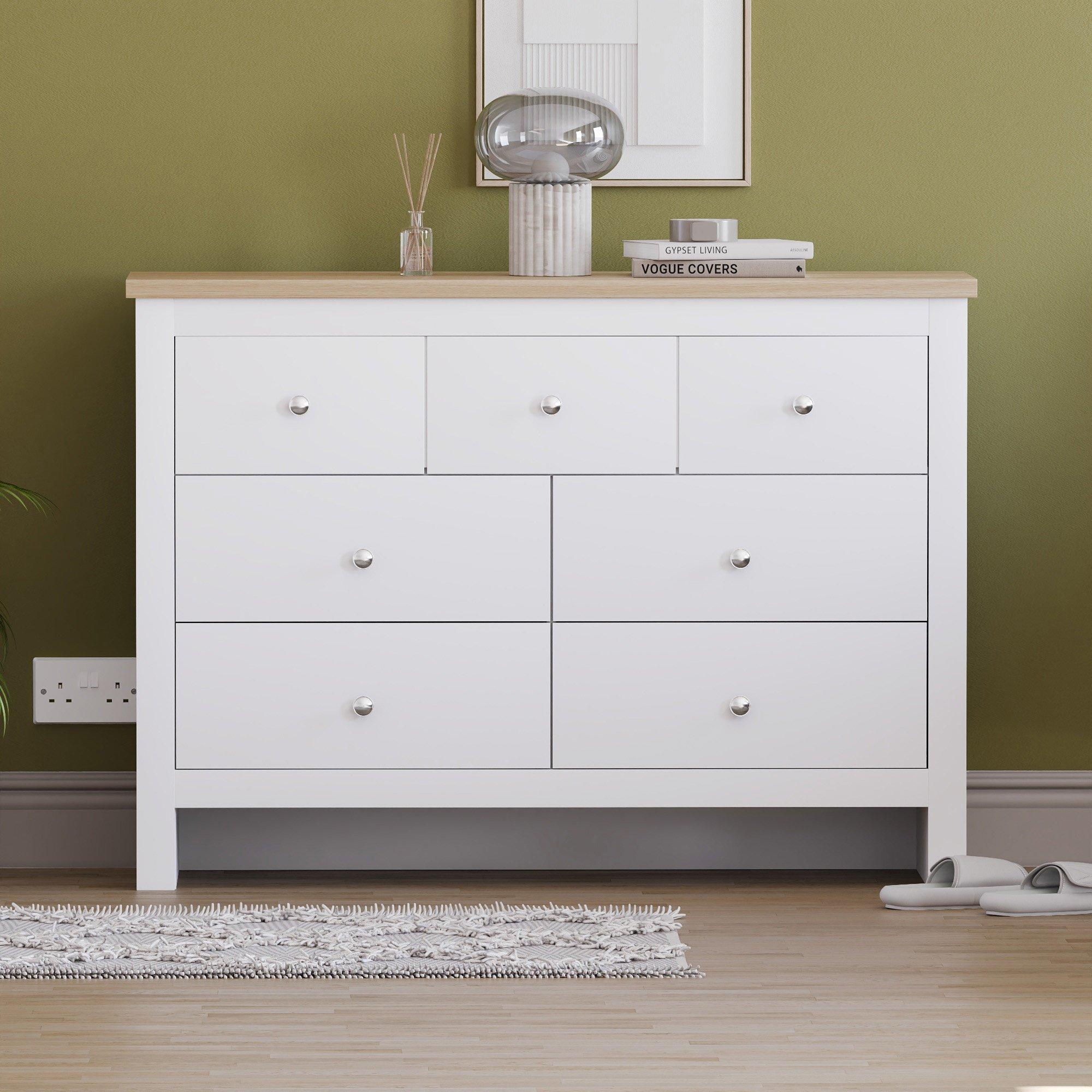 White - Lassic - Vida Designs Arlington 4+3 Drawer Chest - 3