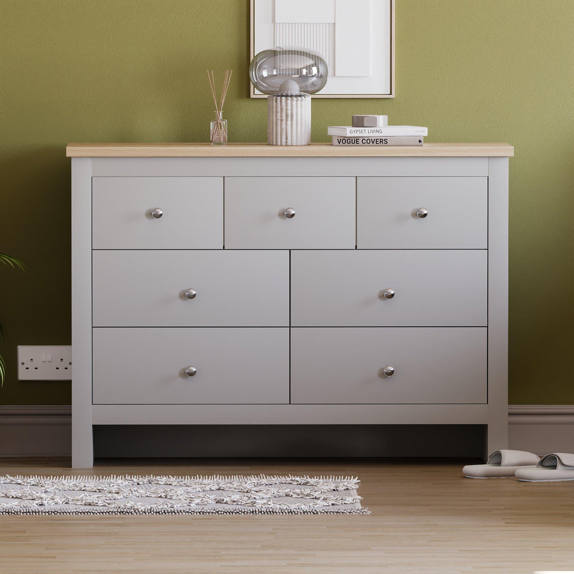 Grey - Lassic - Vida Designs Arlington 4+3 Drawer Chest - 3