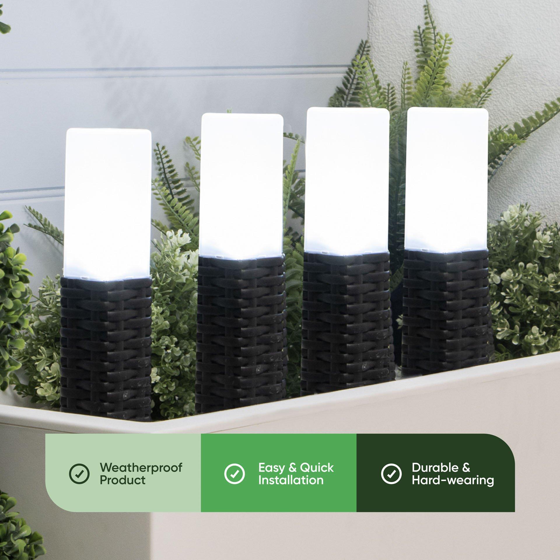 Black - Streetwize - Set of 4 Solar Rattan Effect Light - 4