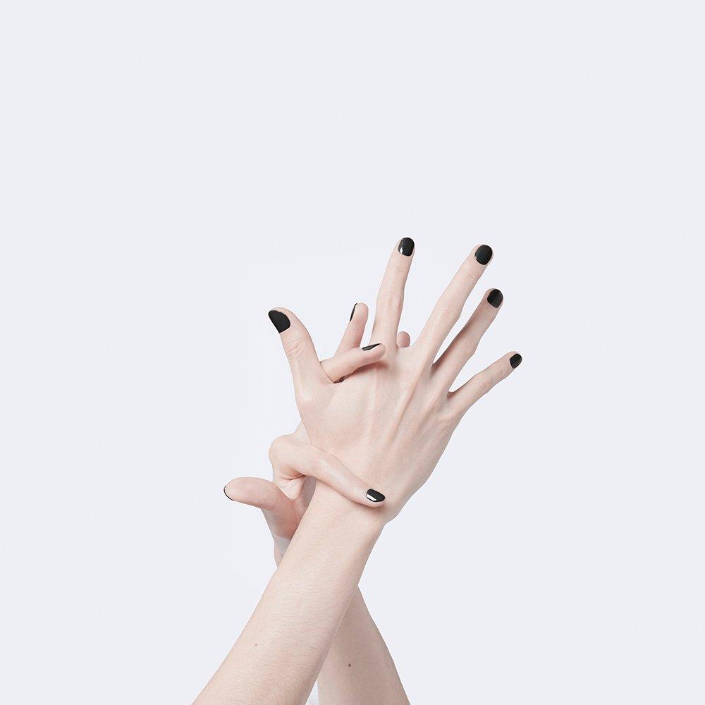 700 Crysl B - Gucci - Vernis a Ongles Nail Polish - 4