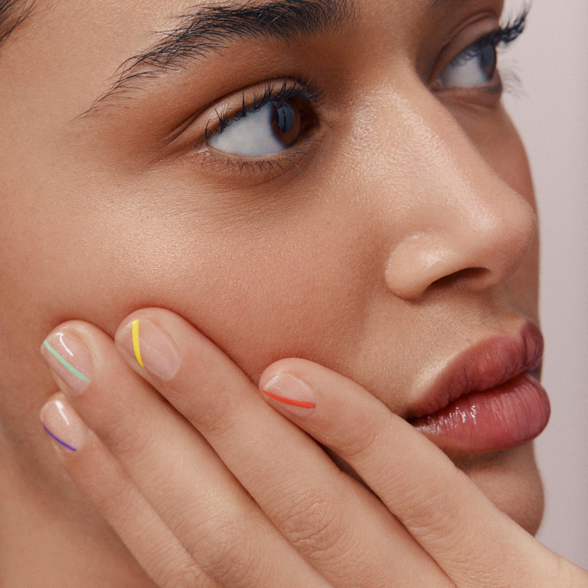 22 Jaune Pollen - Hermes - Les Mains Hermes nail polish Limited edition - 7