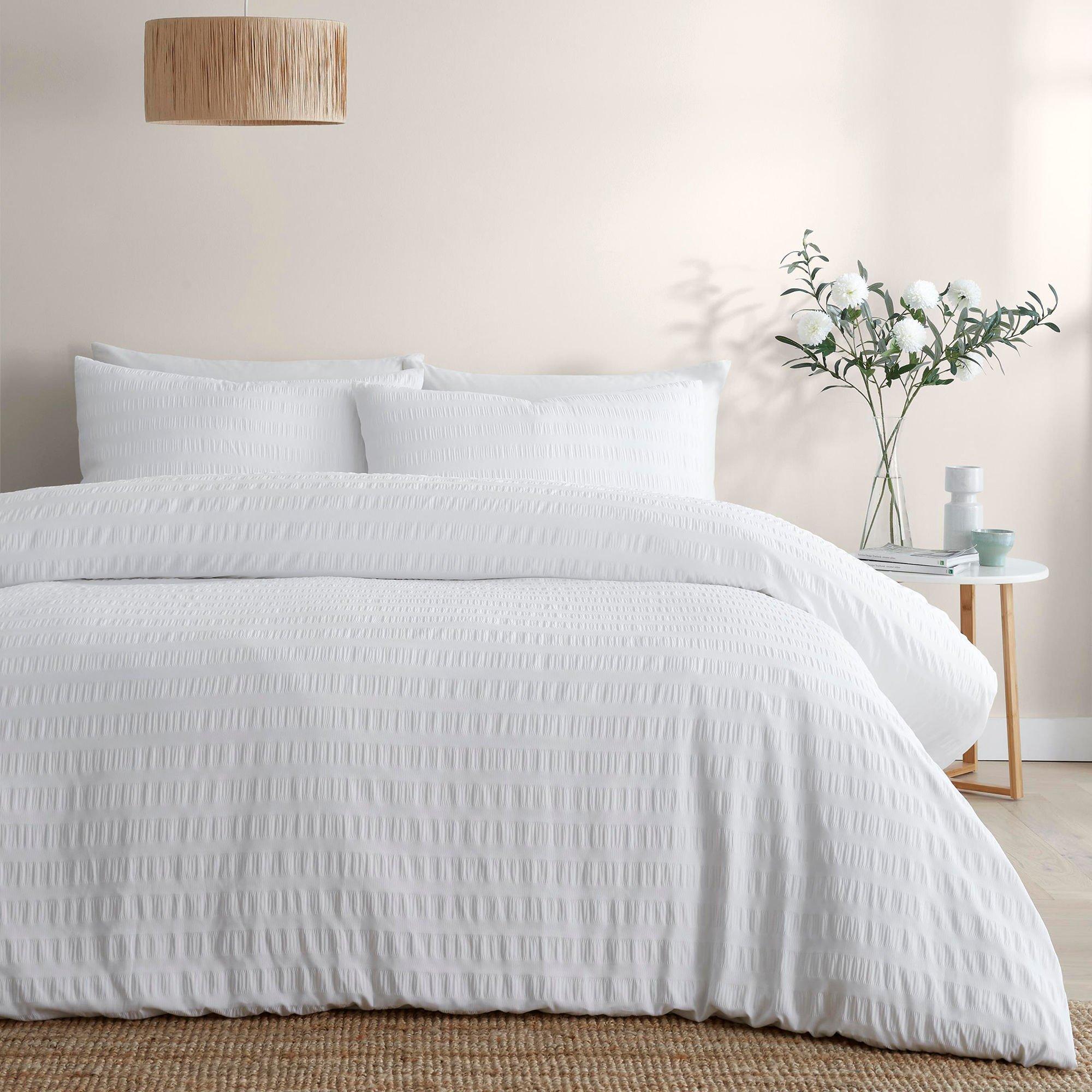 Serene Home  Honley Seersucker Duvet Cover Set In Duck Egg - White - Double