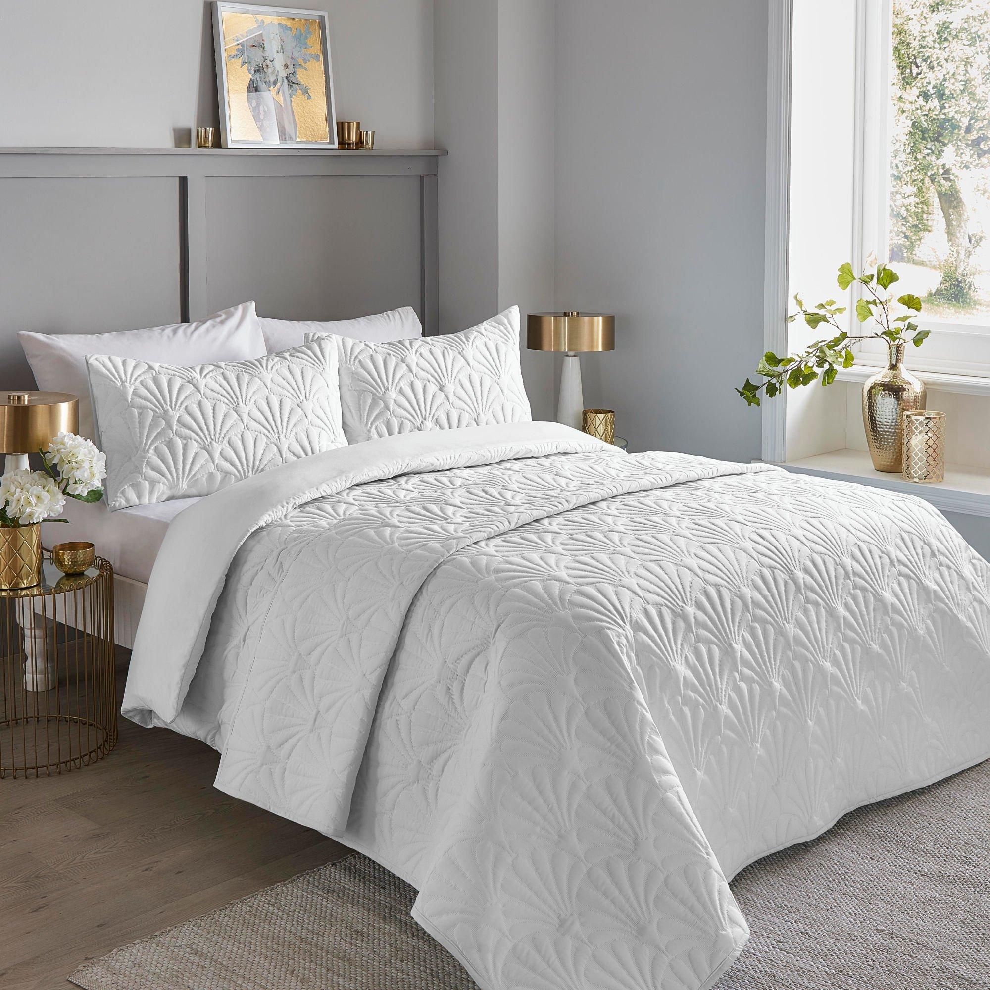 Serene Home Cavali Embossed Pinsonic Duvet Cover Set Duck Egg - White - Single - Image 4