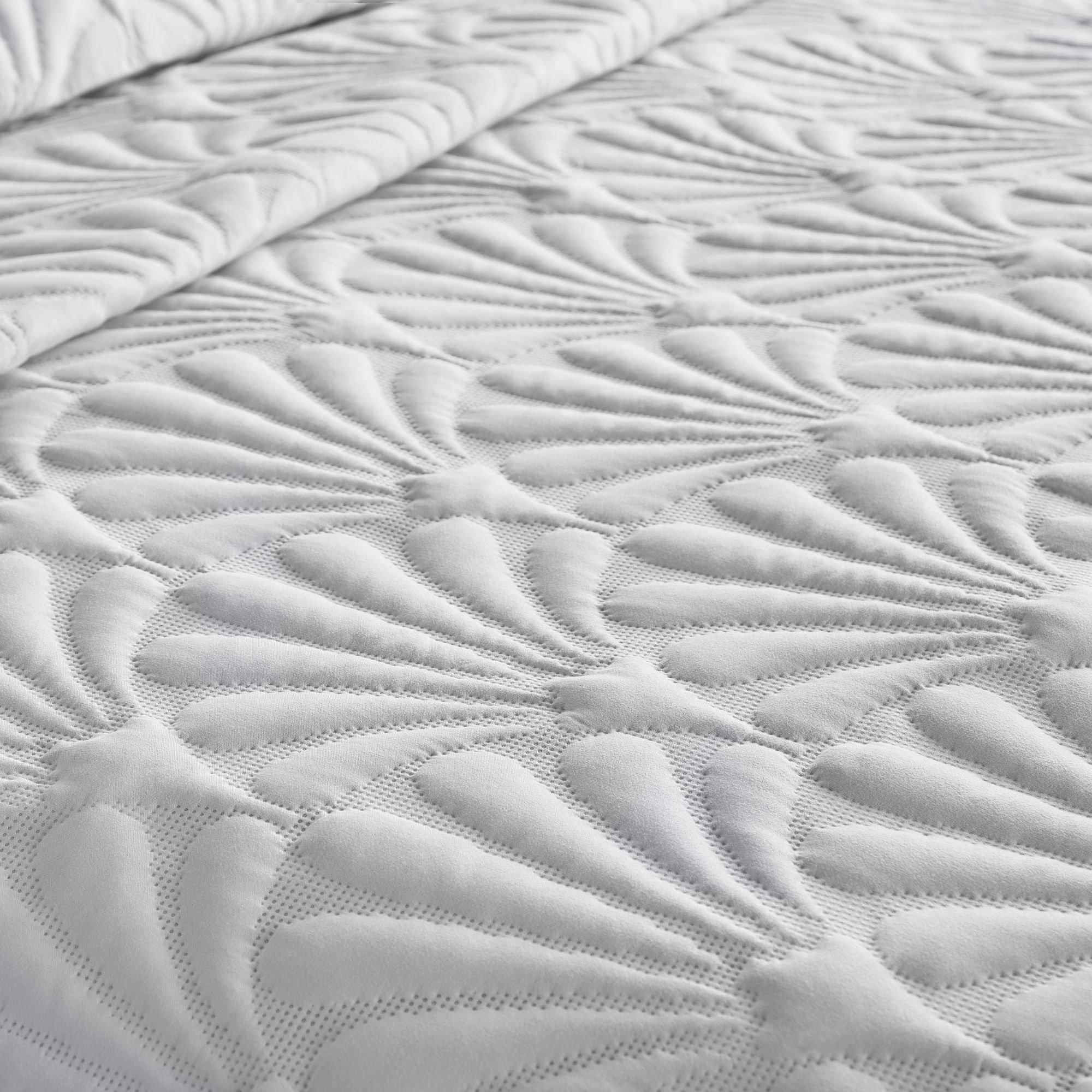 White - Serene Home - Cavali Embossed Pinsonic Duvet Cover Set Duck Egg - 3
