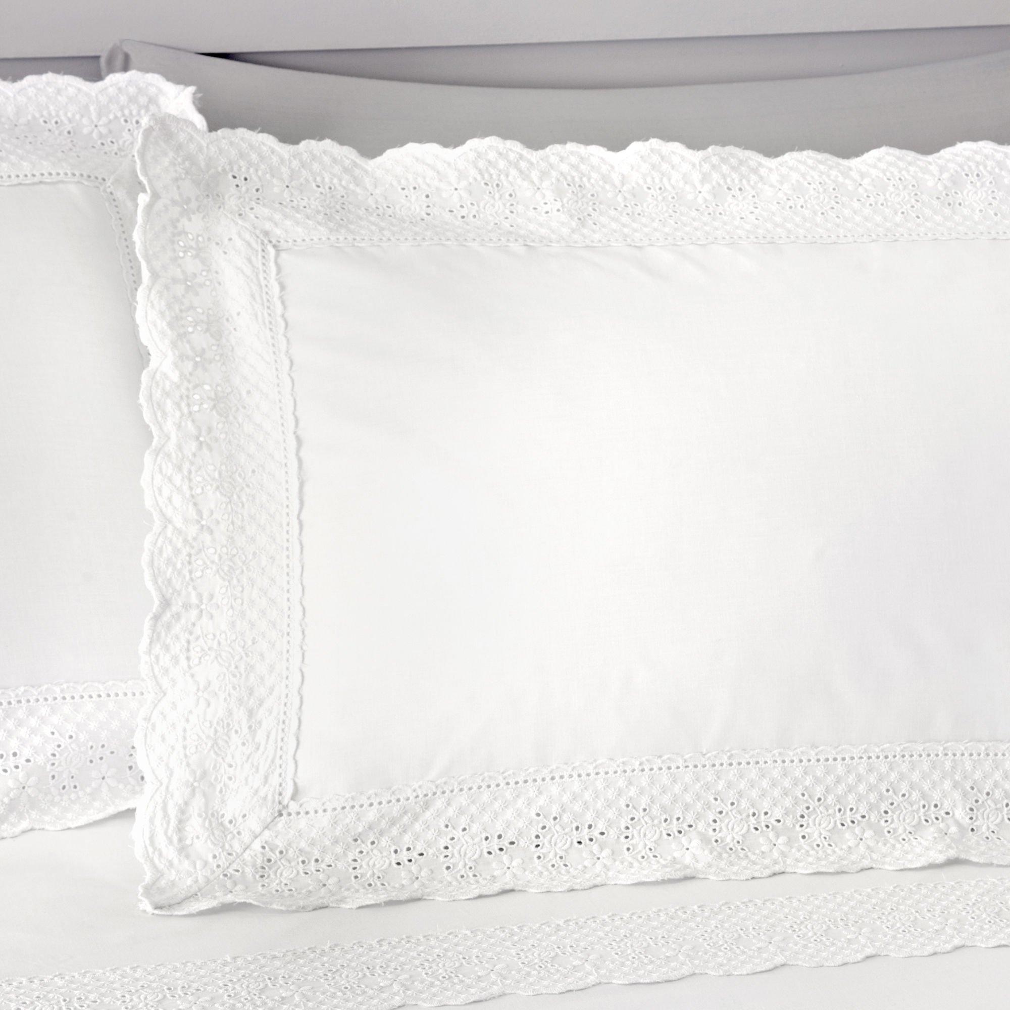 White - Serene Home - Renaissance Duvet Cover Set in White - 3