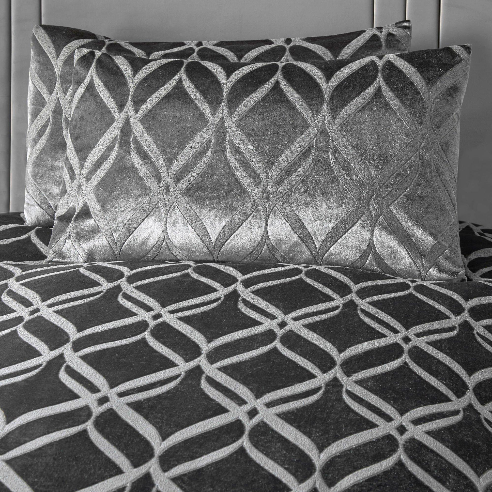 Slate - Soiree - Belfort Velvet Ogee Duvet Cover Set in Slate - 3