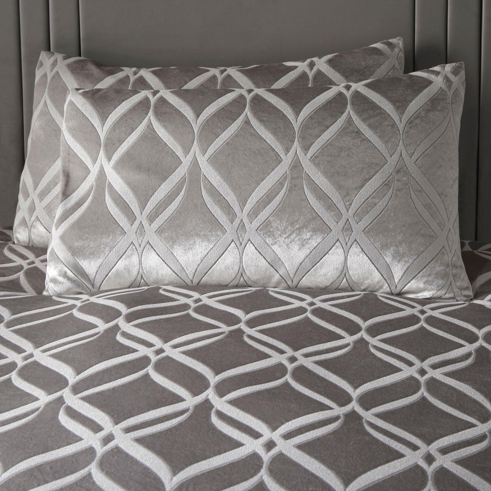 Silver - Soiree - Belfort Velvet Ogee Duvet Cover Set in Slate - 3