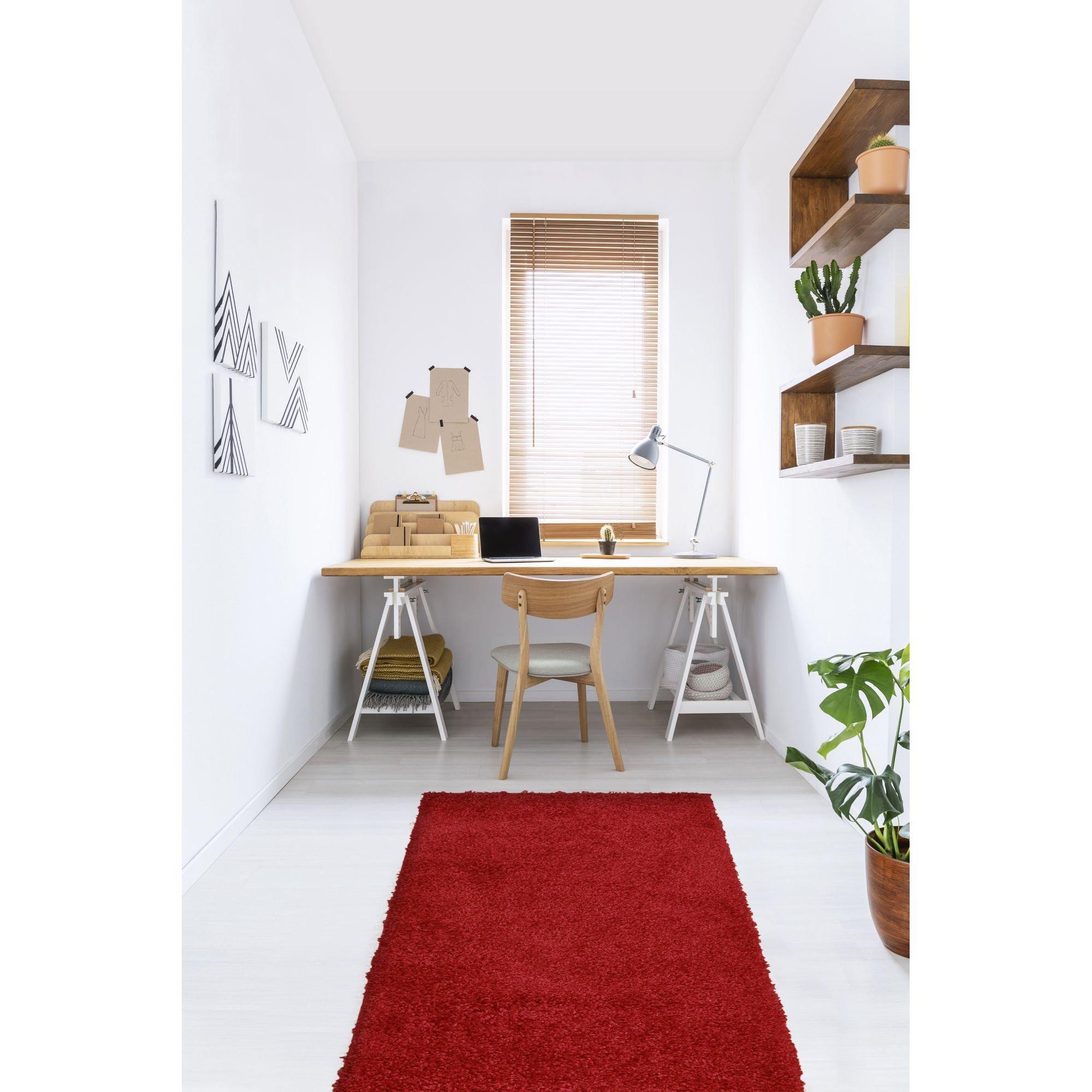 Homemaker  Delta Shaggy Runner - Red - 67x200cm
