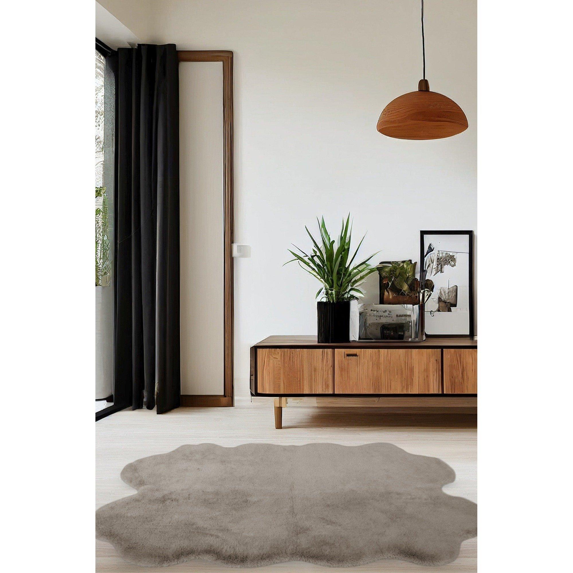 Homemaker  Luxury Fur Rug - Natural - 105x140cm