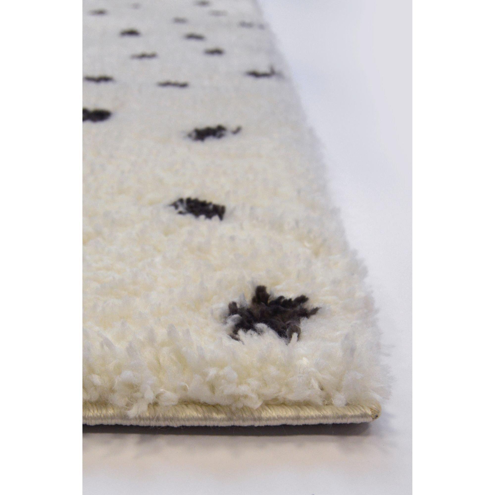 White - Homemaker - Mono Rug - 3