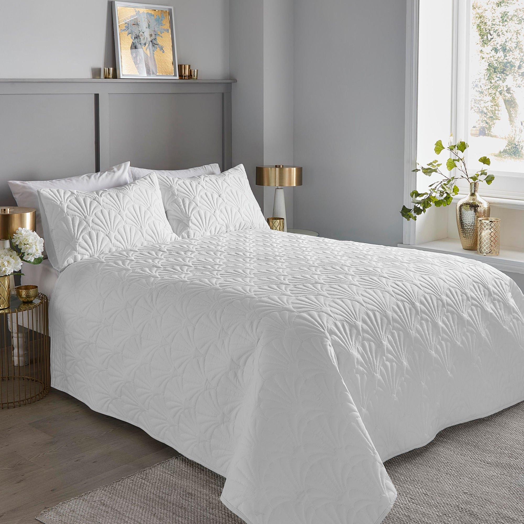Cavali Pinsonic Bedspread