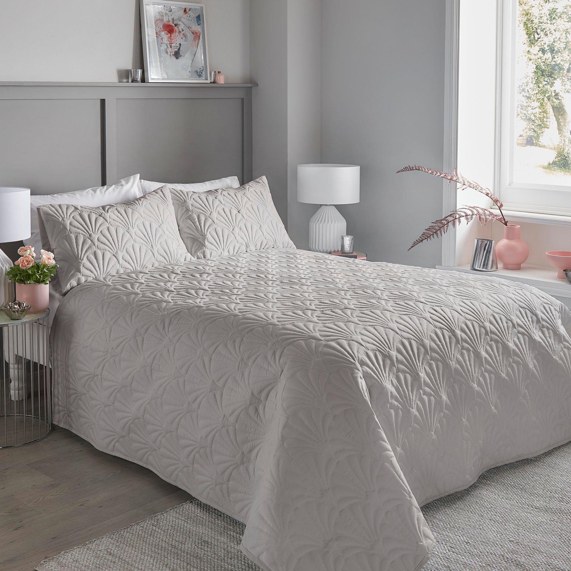 Silver - Serene Home - Cavali Pinsonic Bedspread