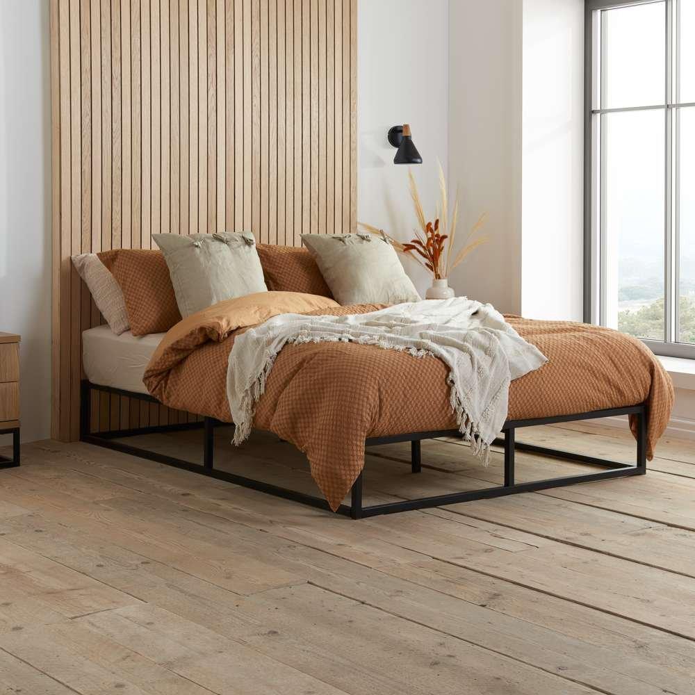 Black - Birlea - Soho Metal Platform Bed - 1