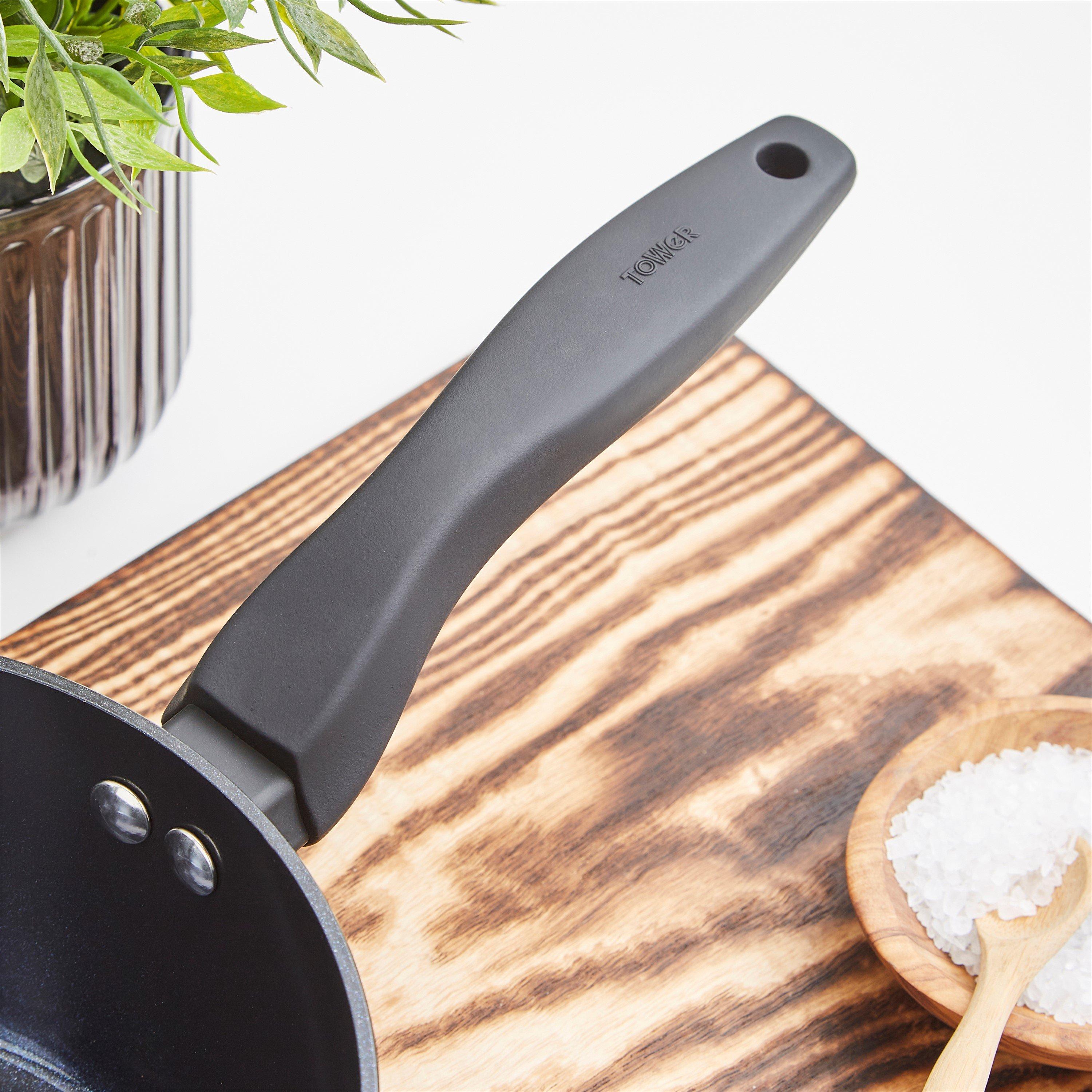 Black - Tower - Diamo 3 Piece Saucepan Set - 6