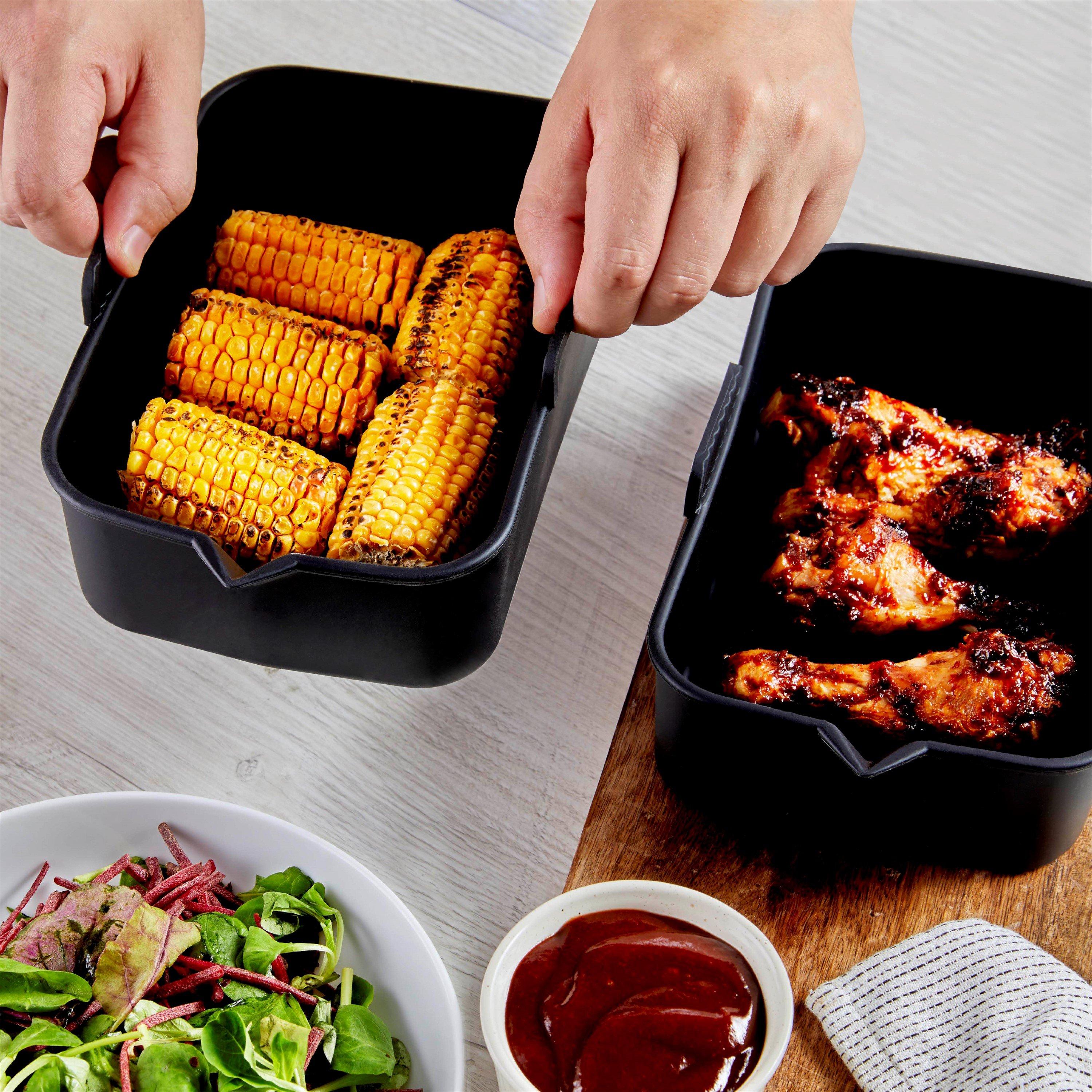 Black - Tower - 2 x Rectangular Solid Trays - 1