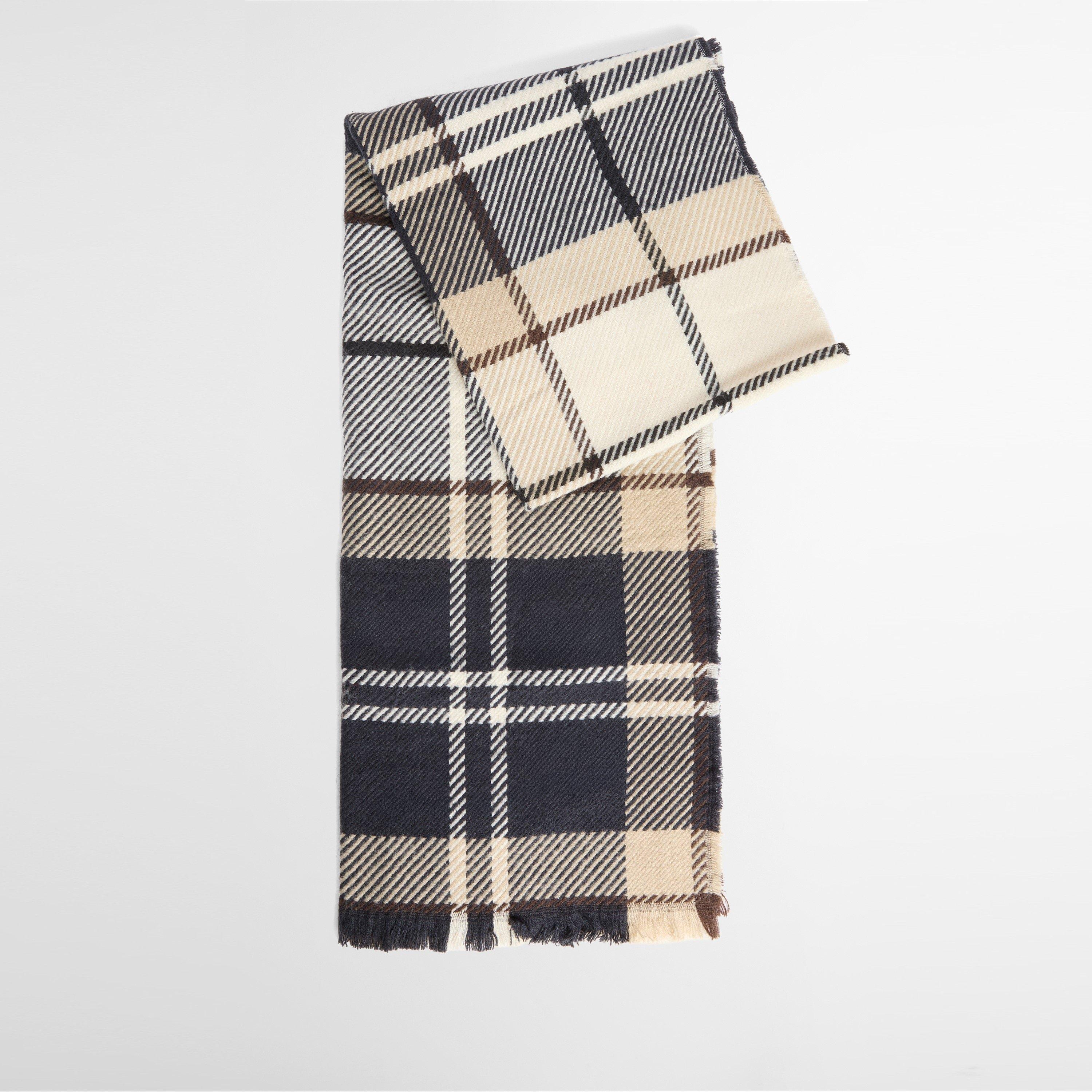 L Birch Tr AW26 - Barbour - Pendle Beanie & Blair Scarf Gift Set - 3