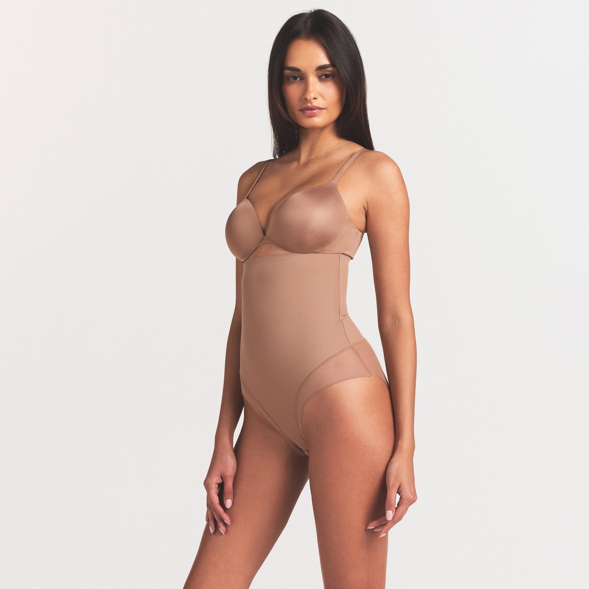 SIENNA - SKIMS - Women's Power Mesh High-Waisted Brazilian Brief - 2