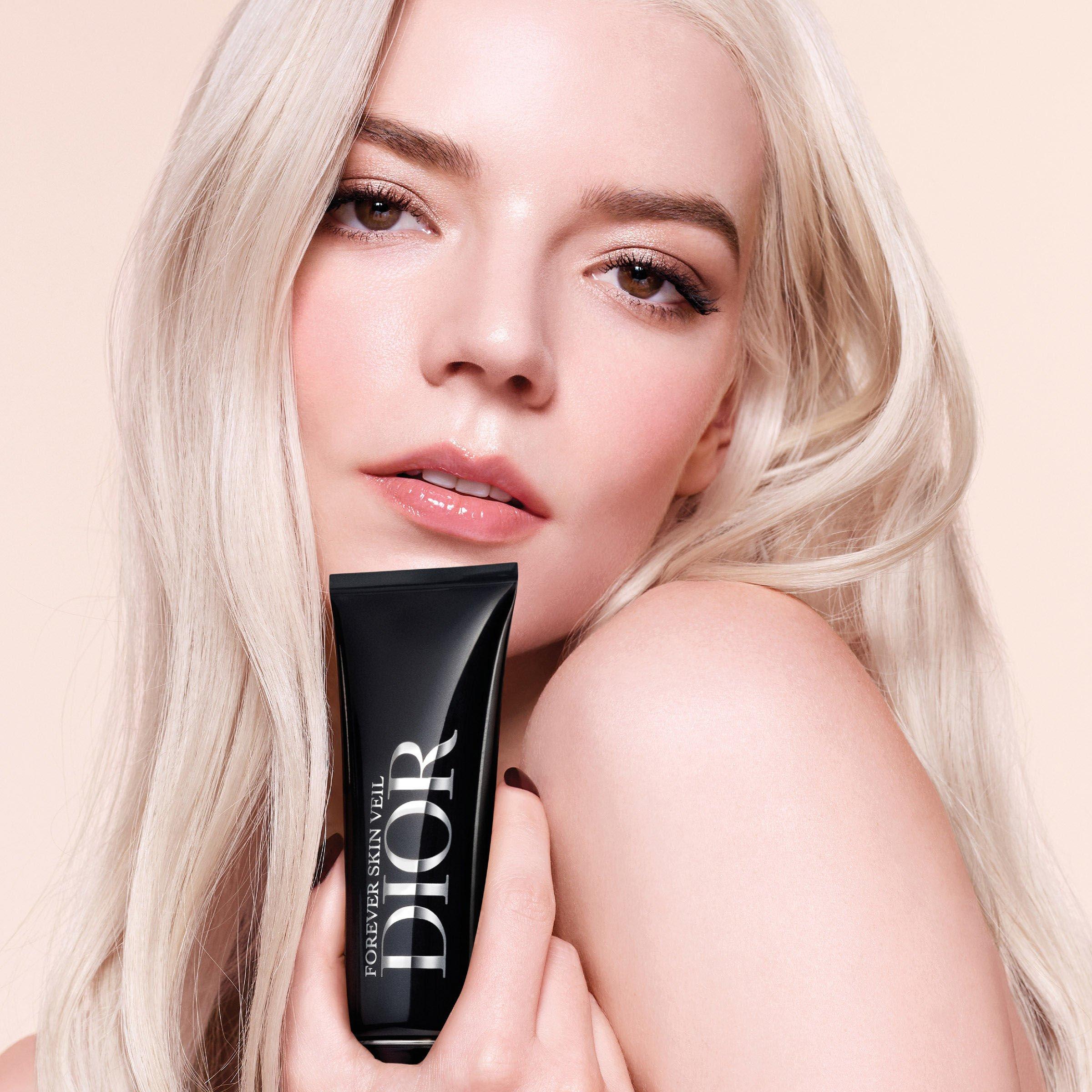 Glow - DIOR - Dior Forever Skin Veil Makeup base - Glow finish and 24h hydration SPF 25 PA++ - 6