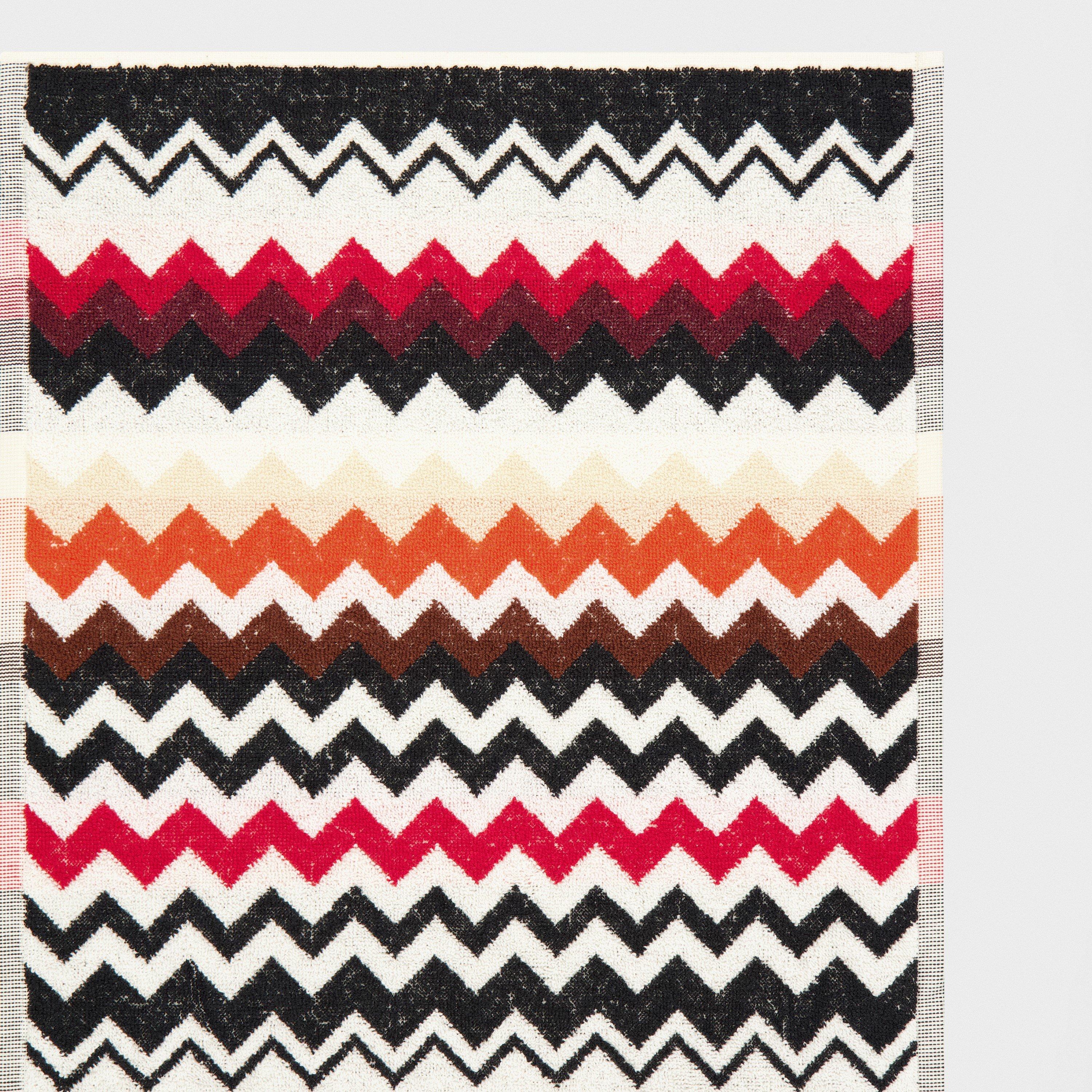 156 - Missoni Home Collection - Best Hand Towels - 2