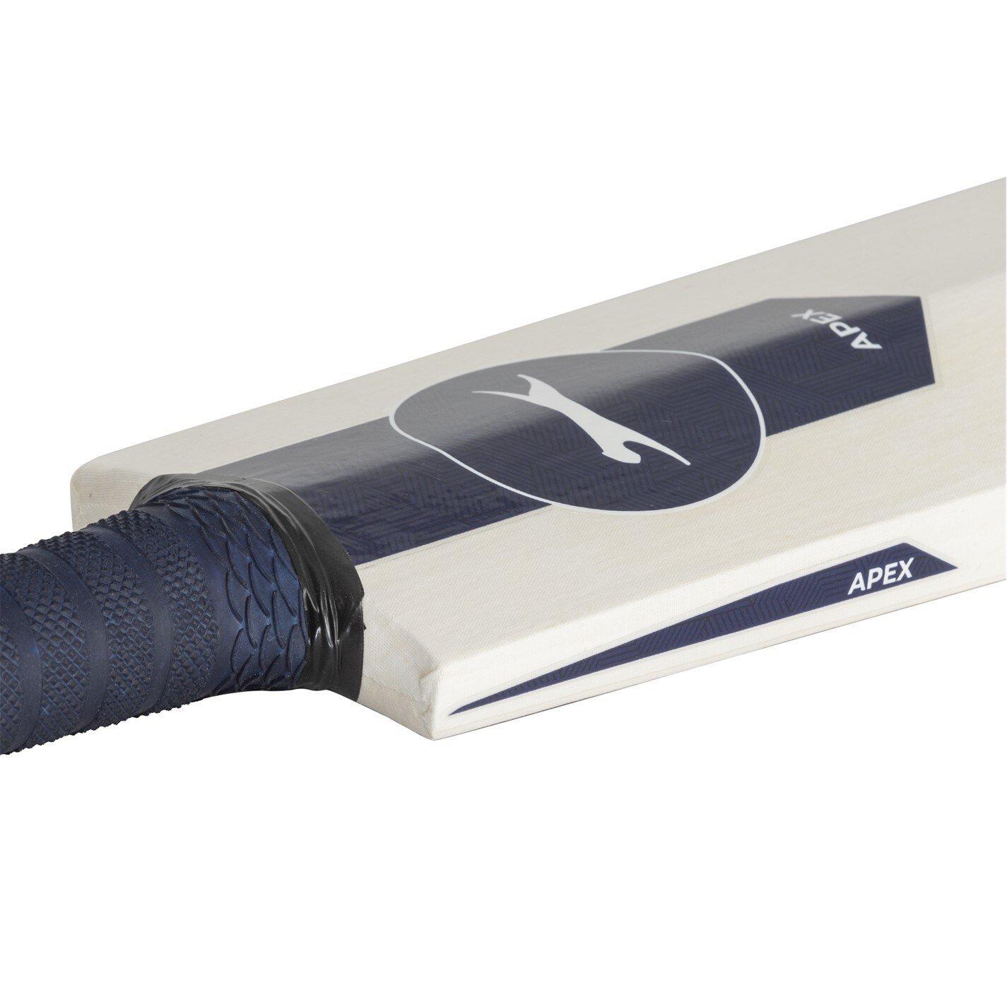 - - Slazenger - V100 Cricket Bat Juniors - 7