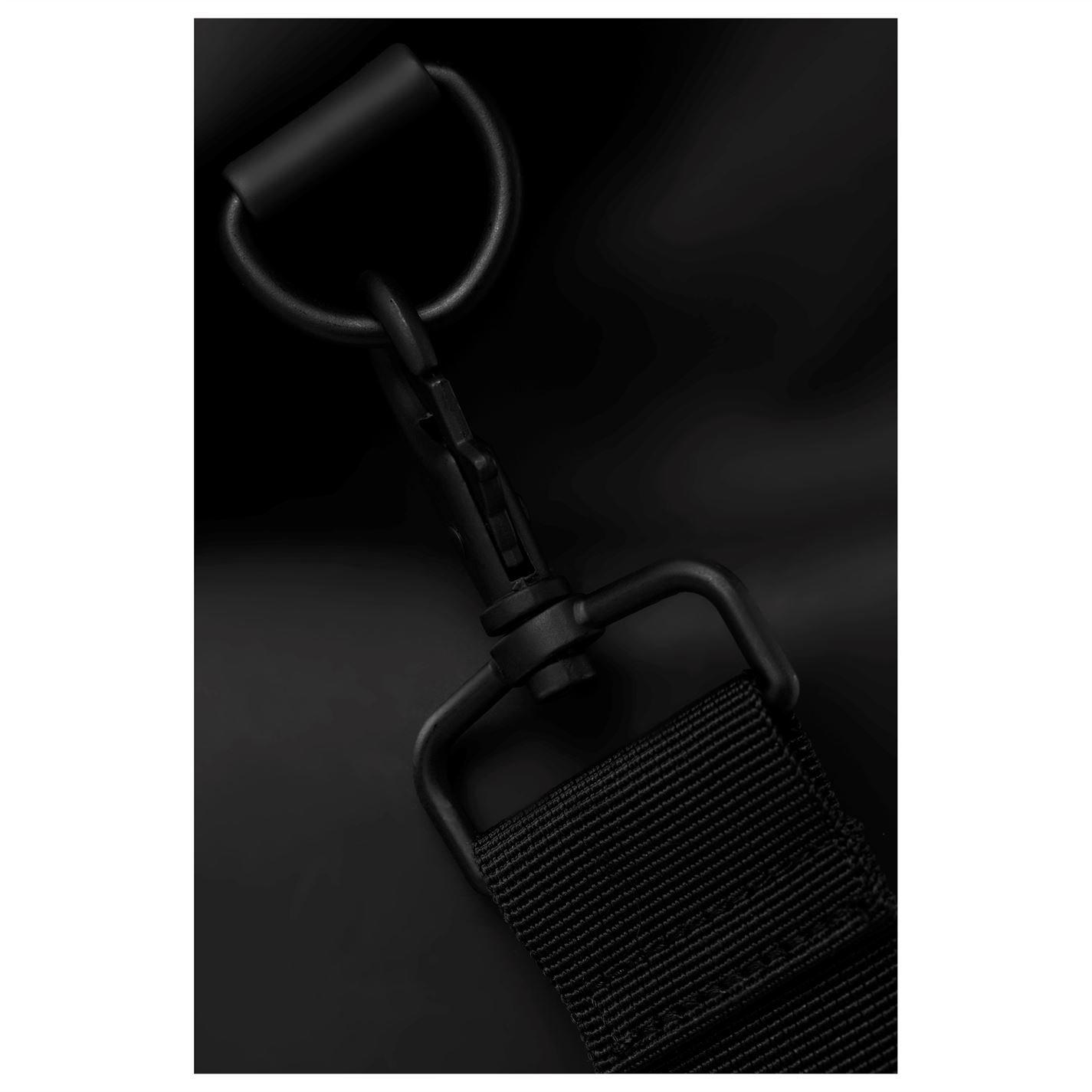 Black 01 - Rains - Hilo Weekend Holdall - 3