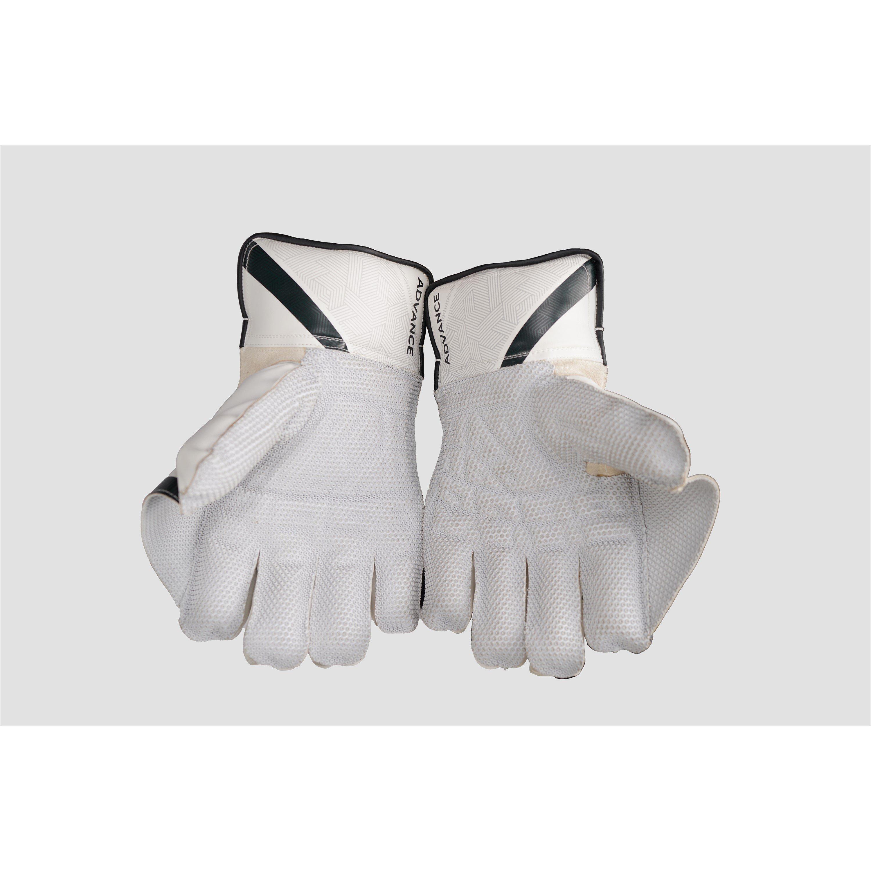 White Jnr - Slazenger - Armour Fleece Cricket Gloves - 3