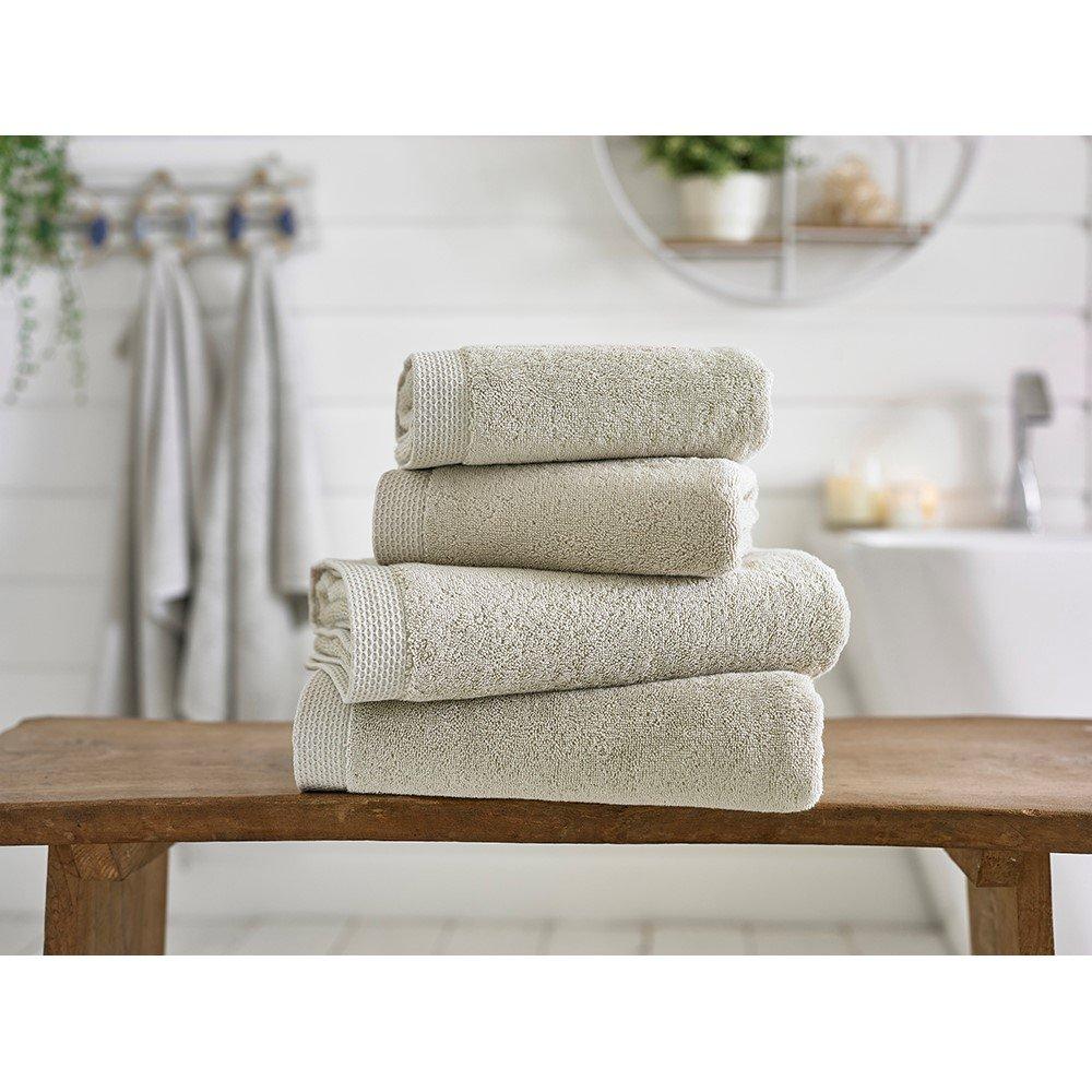 The Lyndon Company  Egyptian Spa 700Gsm Cotton Towel - Natural - Hand Towel