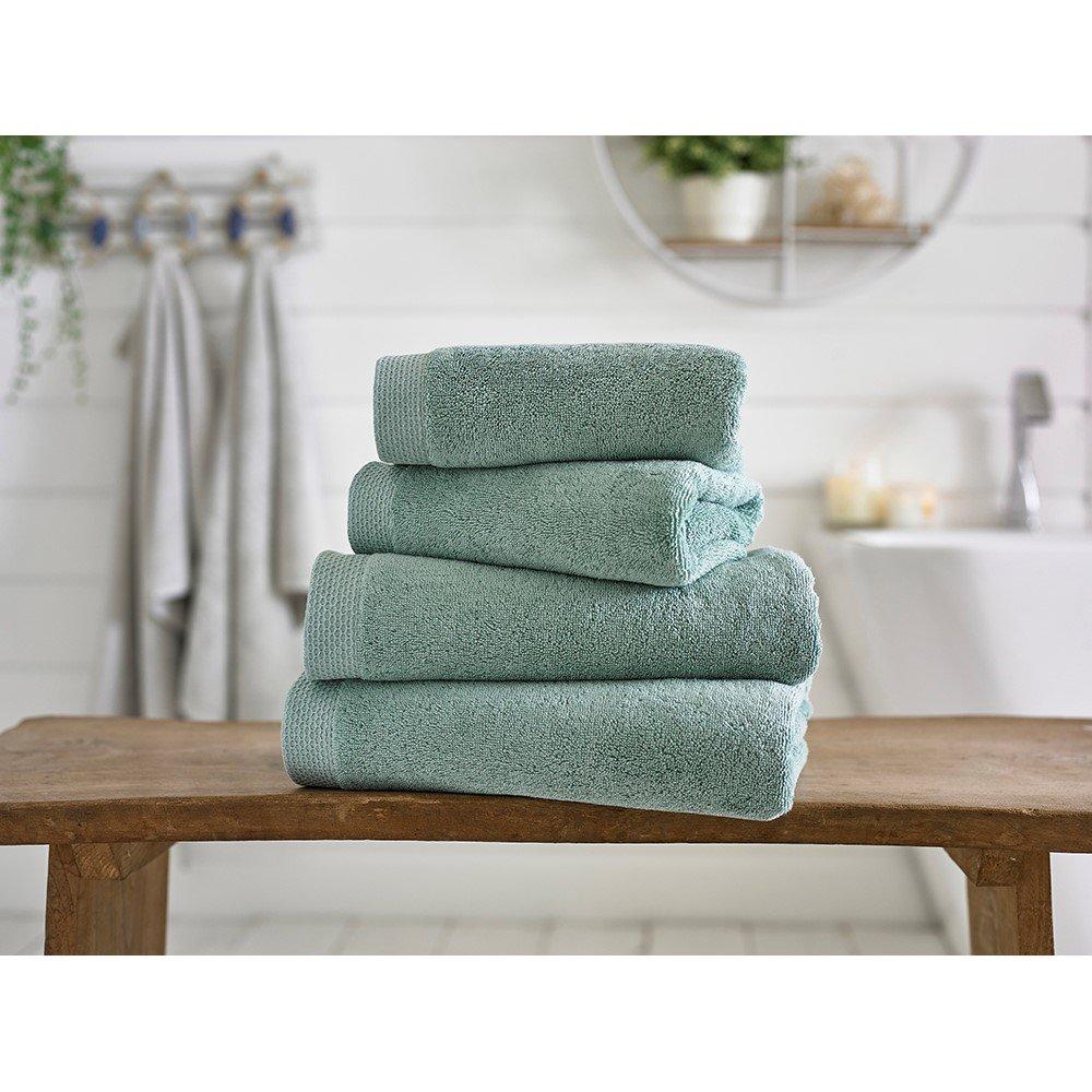The Lyndon Company  Egyptian Spa 700Gsm Cotton Towel - Duckegg - Hand Towel