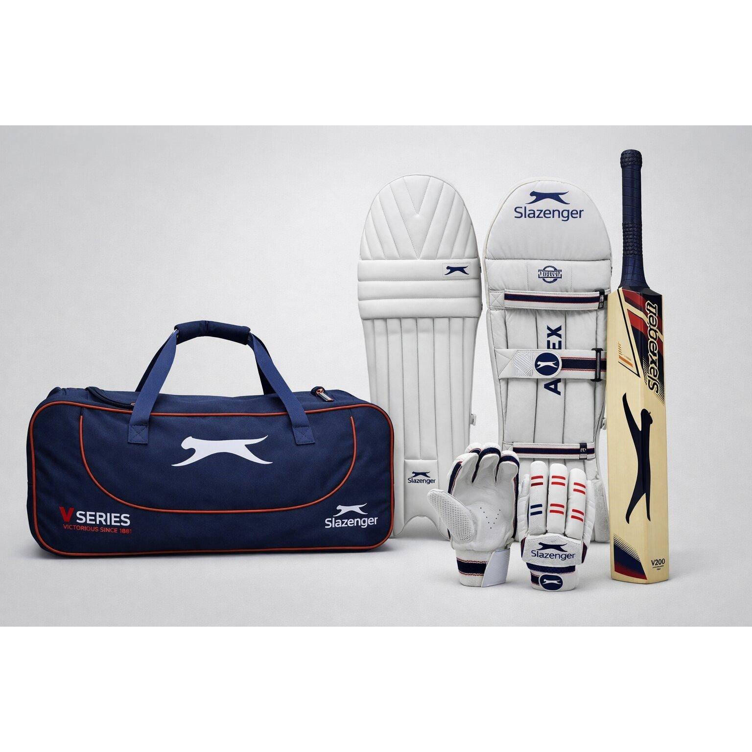 Right Hand - Slazenger - Cricket Set