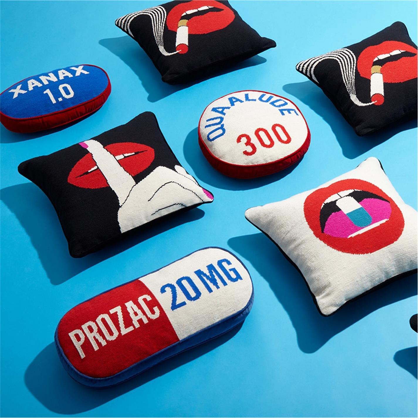 Lips Full - Jonathan Adler - JonathanAdler Needlepoint Cushion - 45x45cm - 9