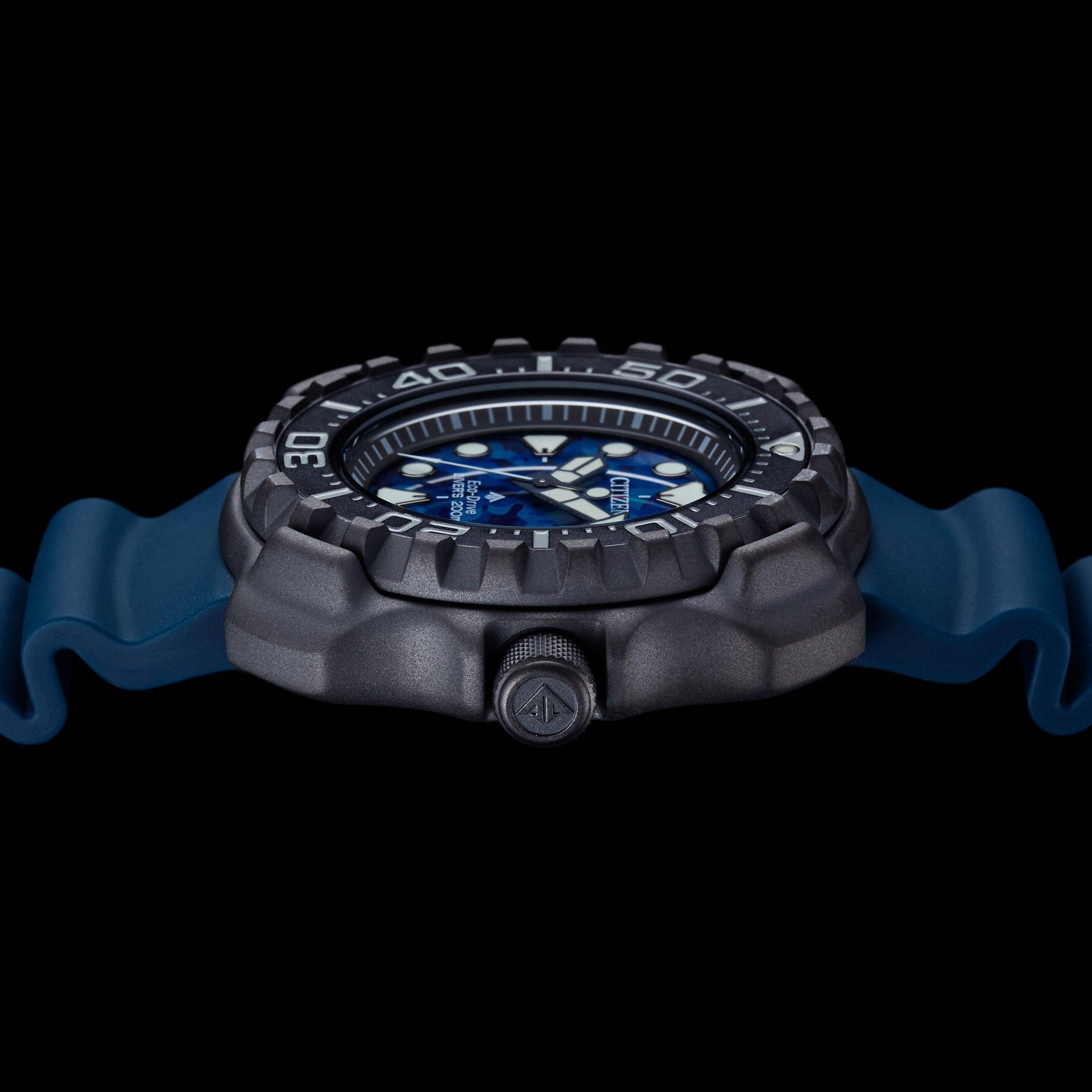 Gry - Citizen - Promaster Titanium Classic Eco-Drive Watch - 3