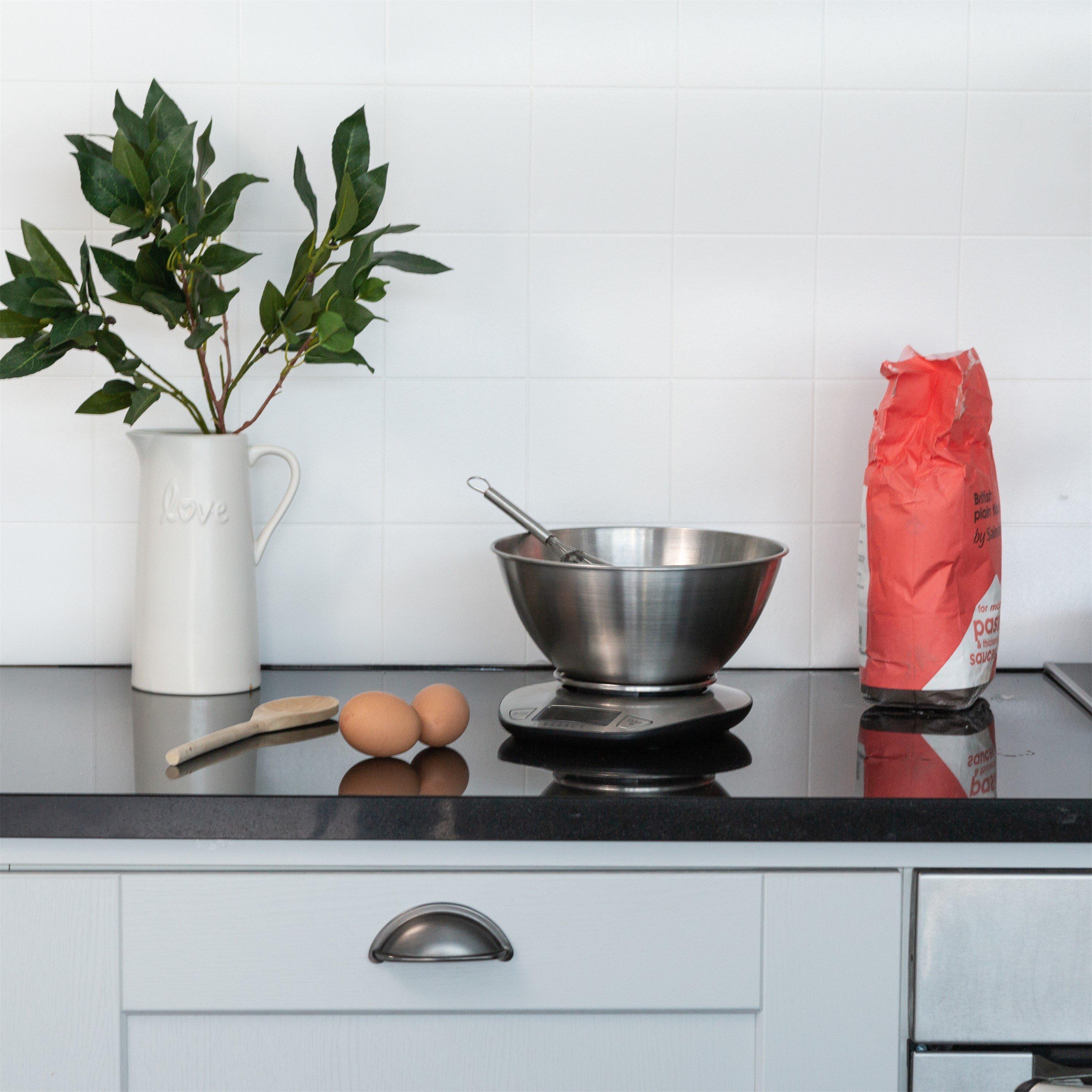 White - D C Fix - 3D Splashback Wallpaper Caserta White - 1