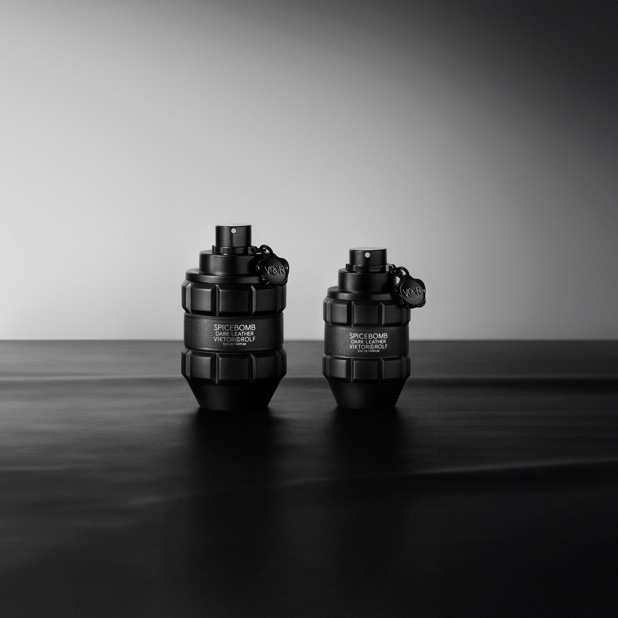 Clear - Viktor and Rolf - Viktor & Rolf Spicebomb Black Leather Eau De Parfum 90ml - 5